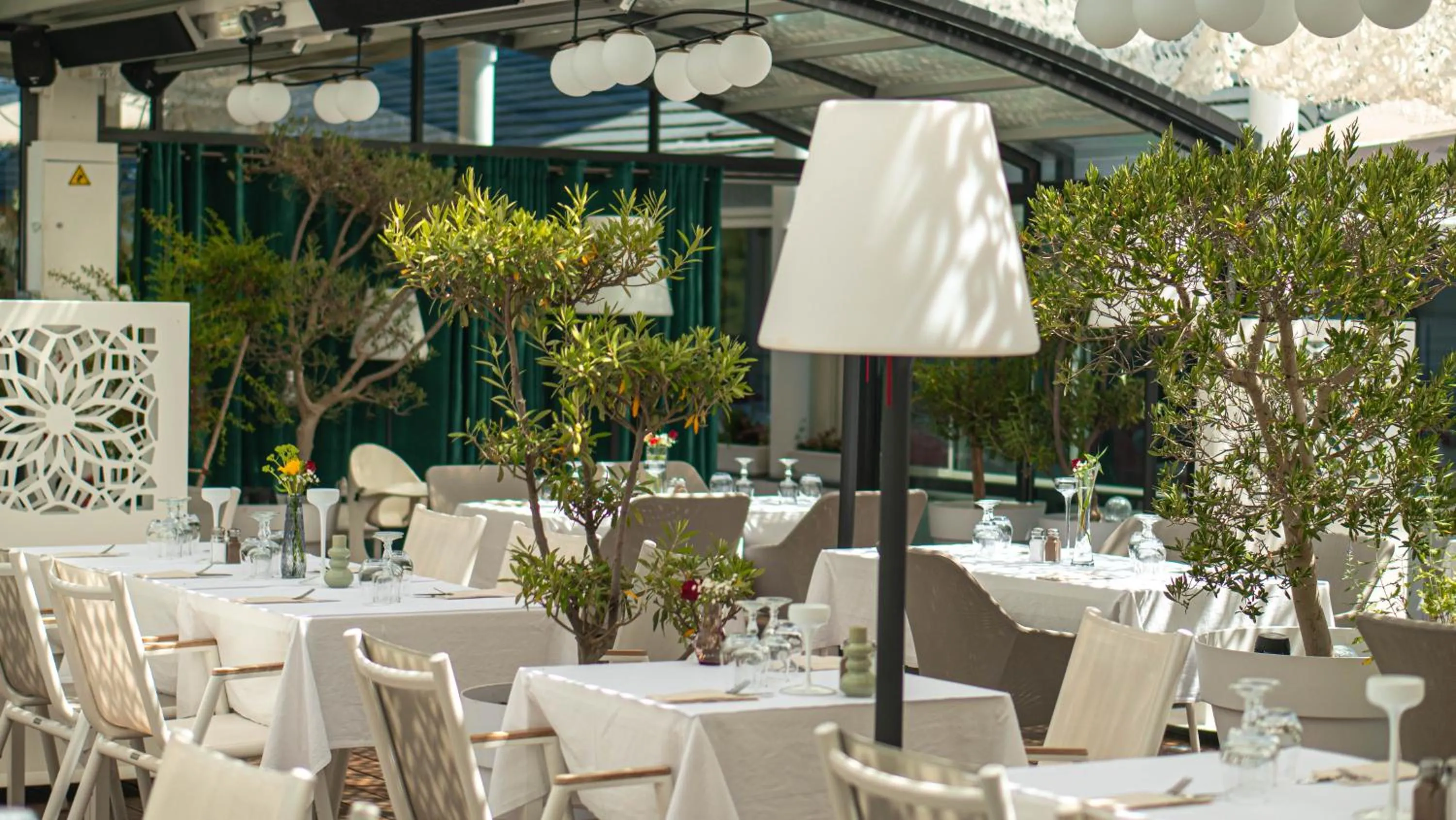 Patio in Hotel Du Golf