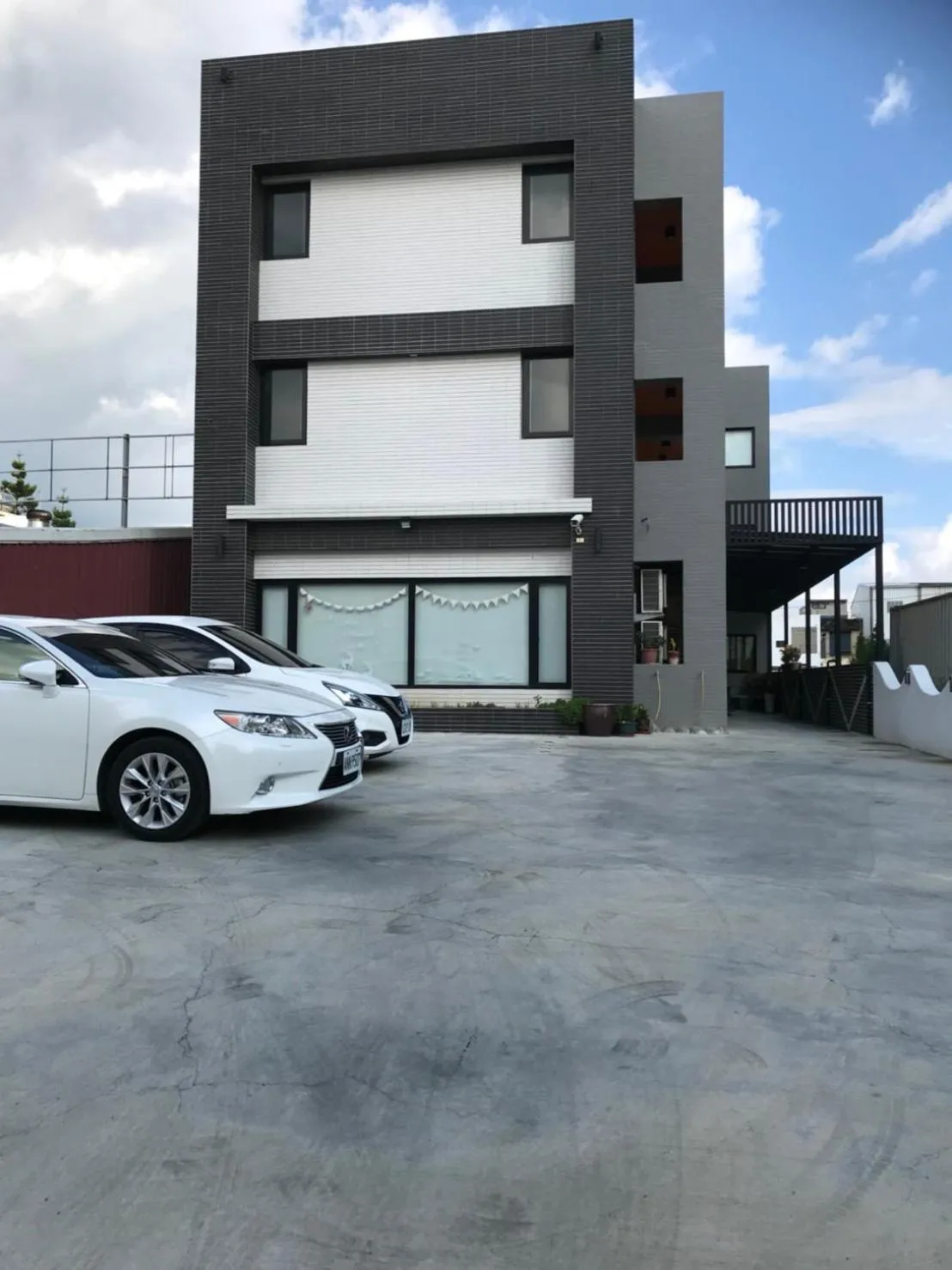 Facade/entrance in Seven beauties Homestay