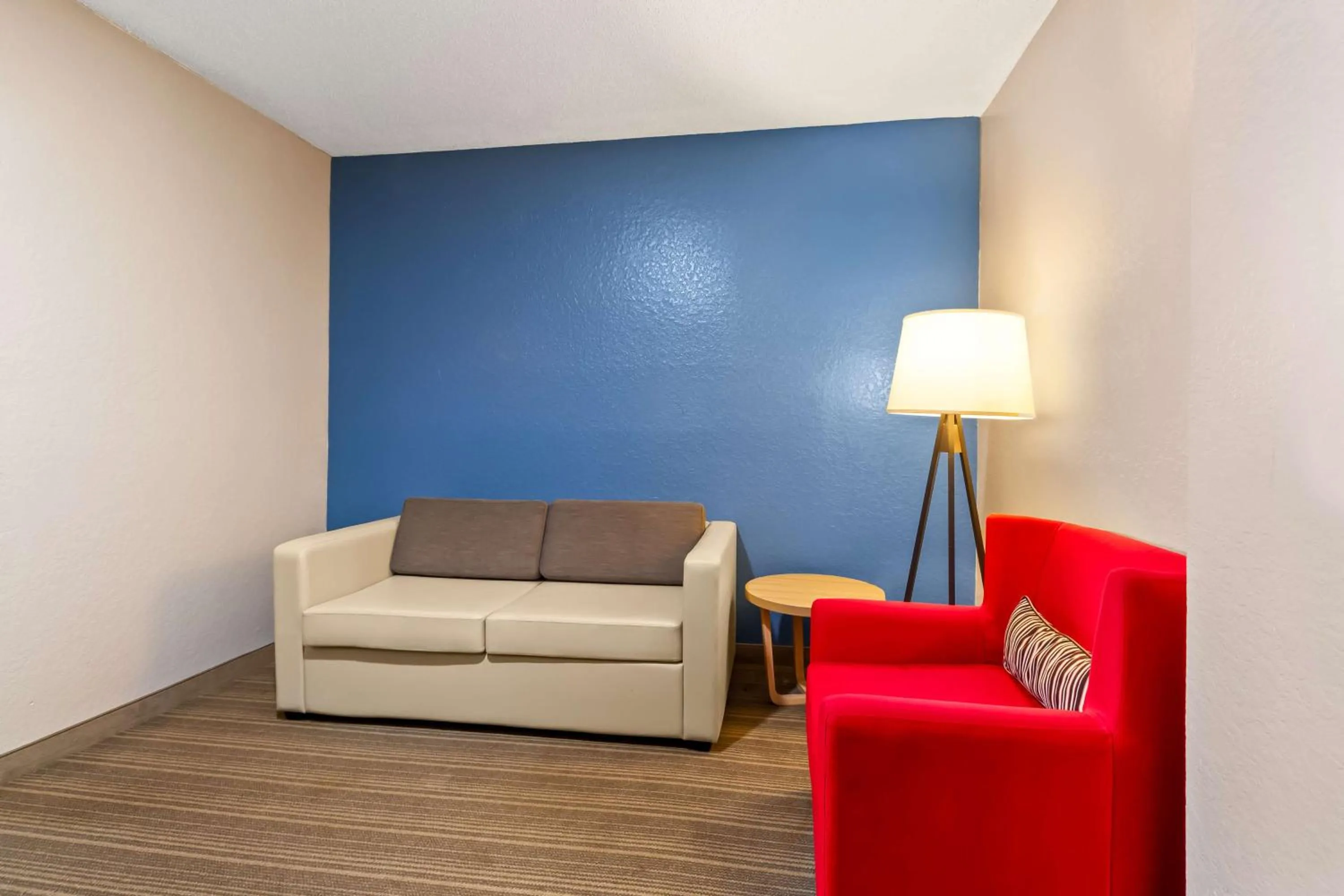 Bedroom in Sonesta Essential IAH Airport JFK Boulevard - Newly Renovated
