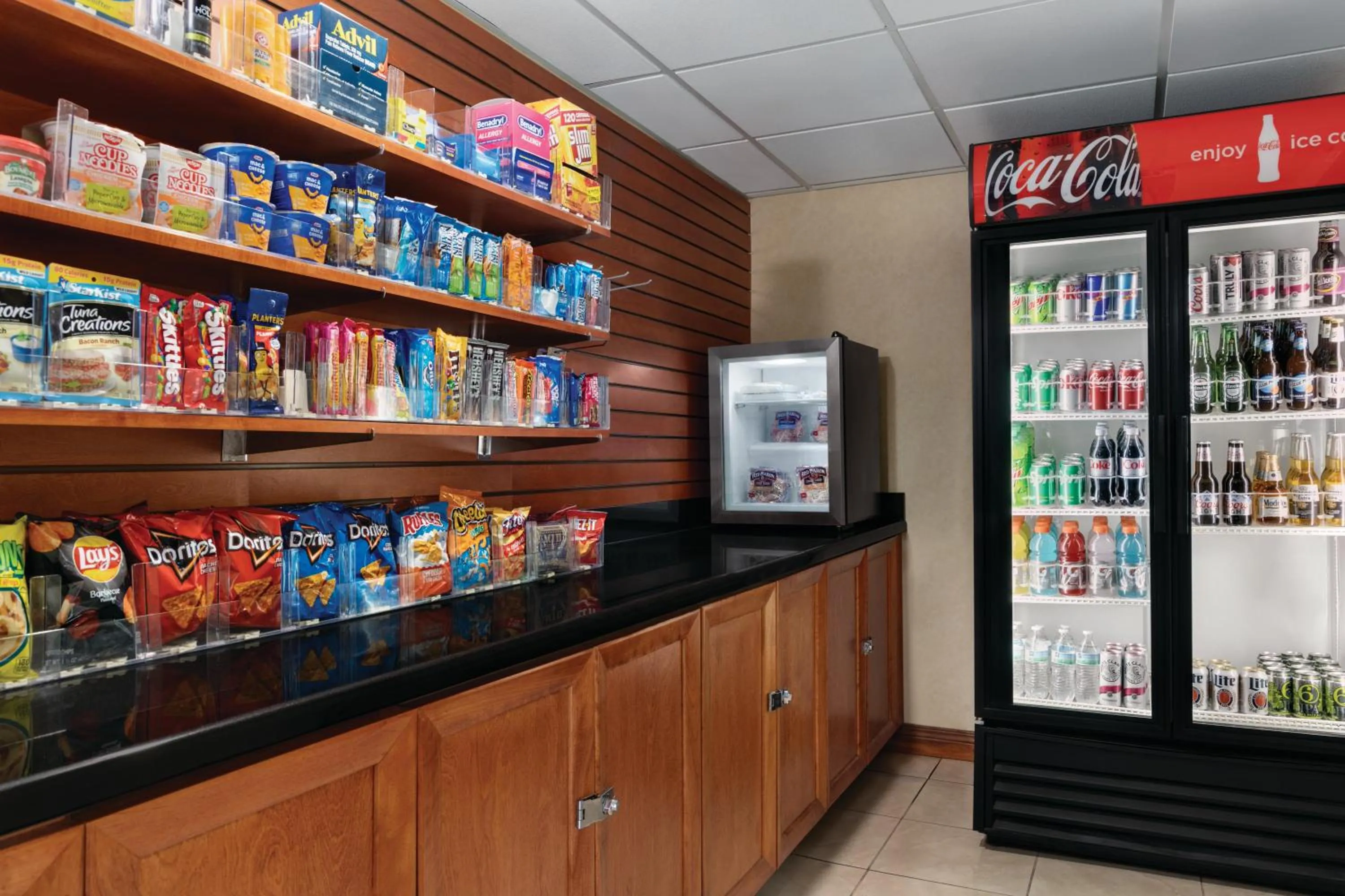 On-site shops in Wingate by Wyndham Louisville East