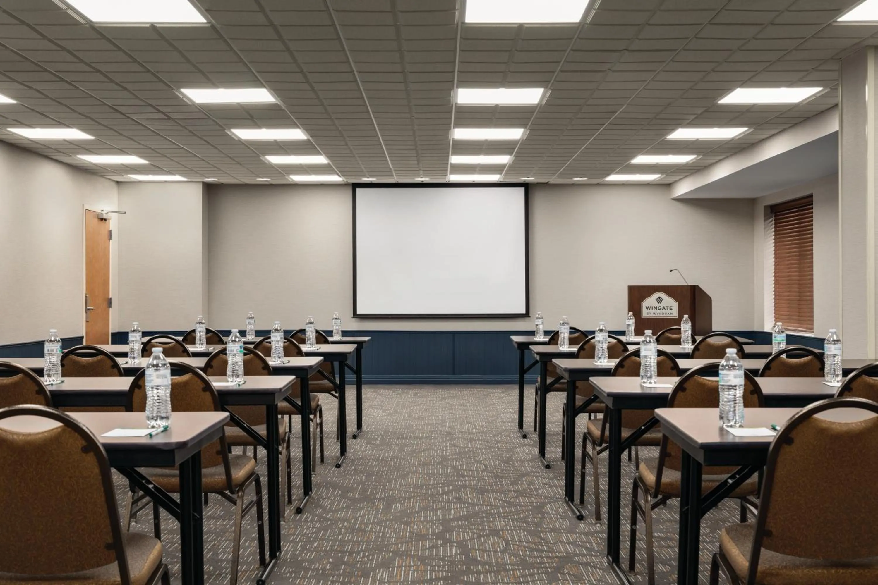 Meeting/conference room in Wingate by Wyndham Louisville East