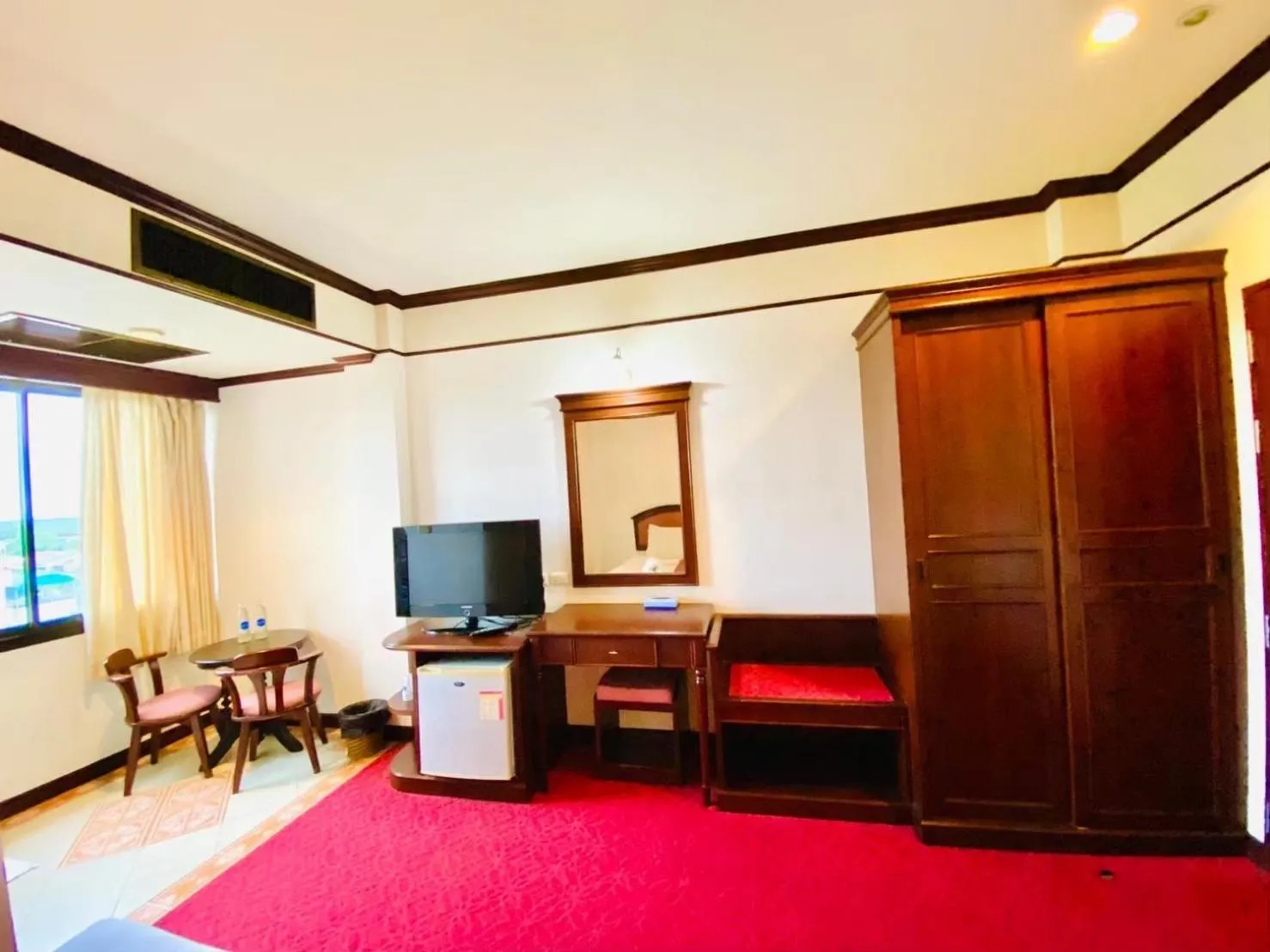 wardrobe in Crystal Hotel Krabi