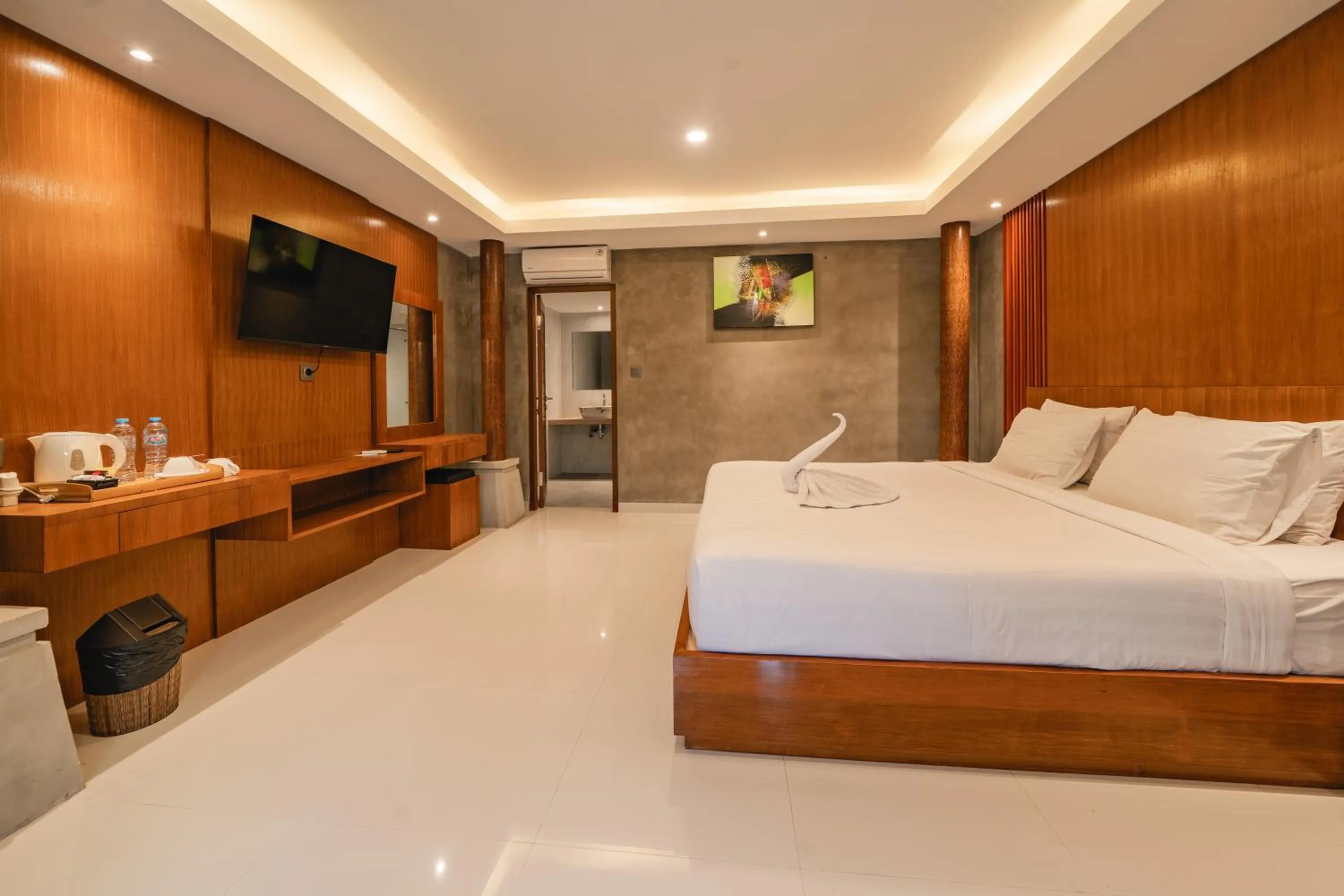 Bed in Uma Mani Villa Jimbaran