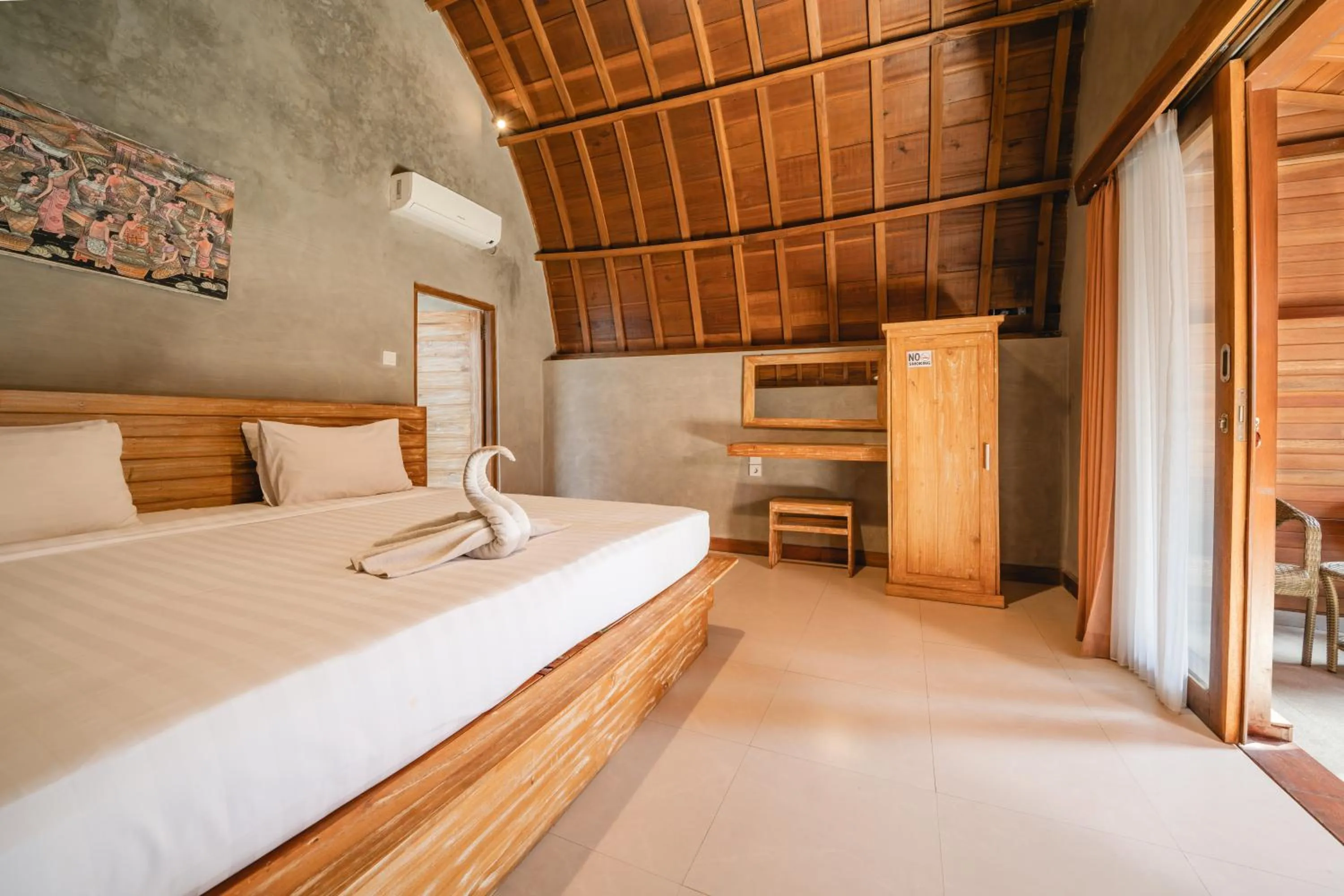 Bed in Uma Mani Villa Jimbaran