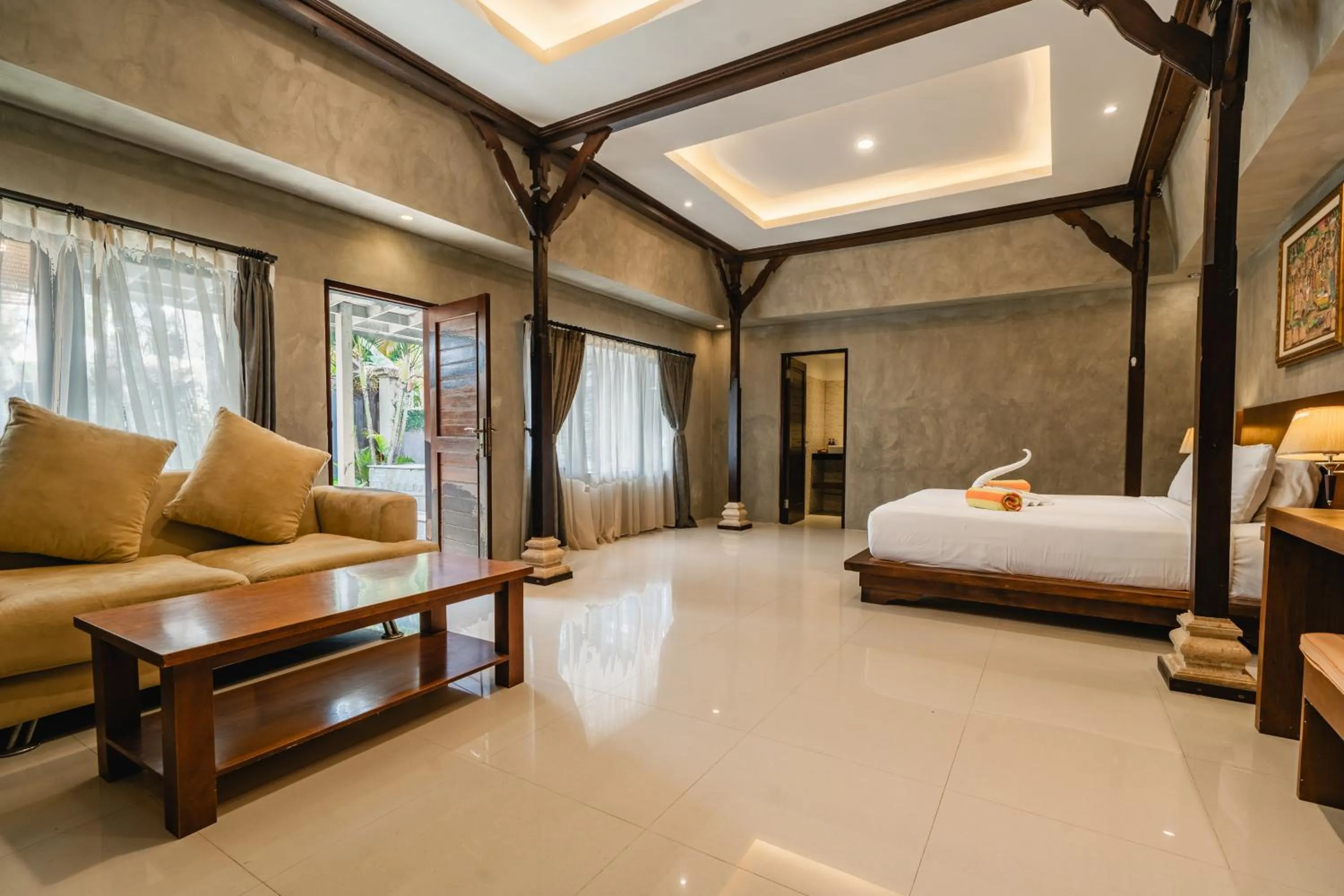 Bed in Uma Mani Villa Jimbaran