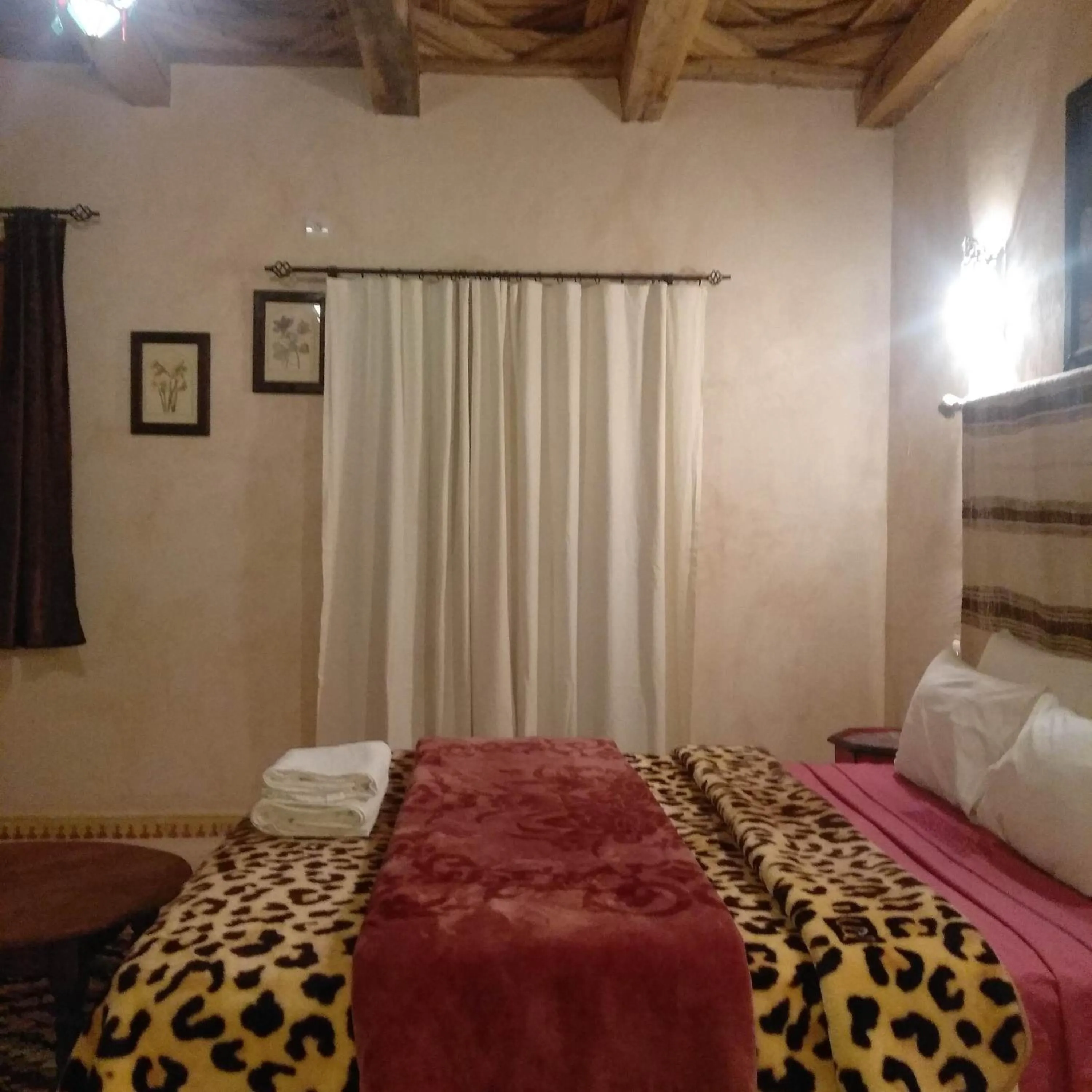 Bedroom, Bed in Chambre d'hôtes aya