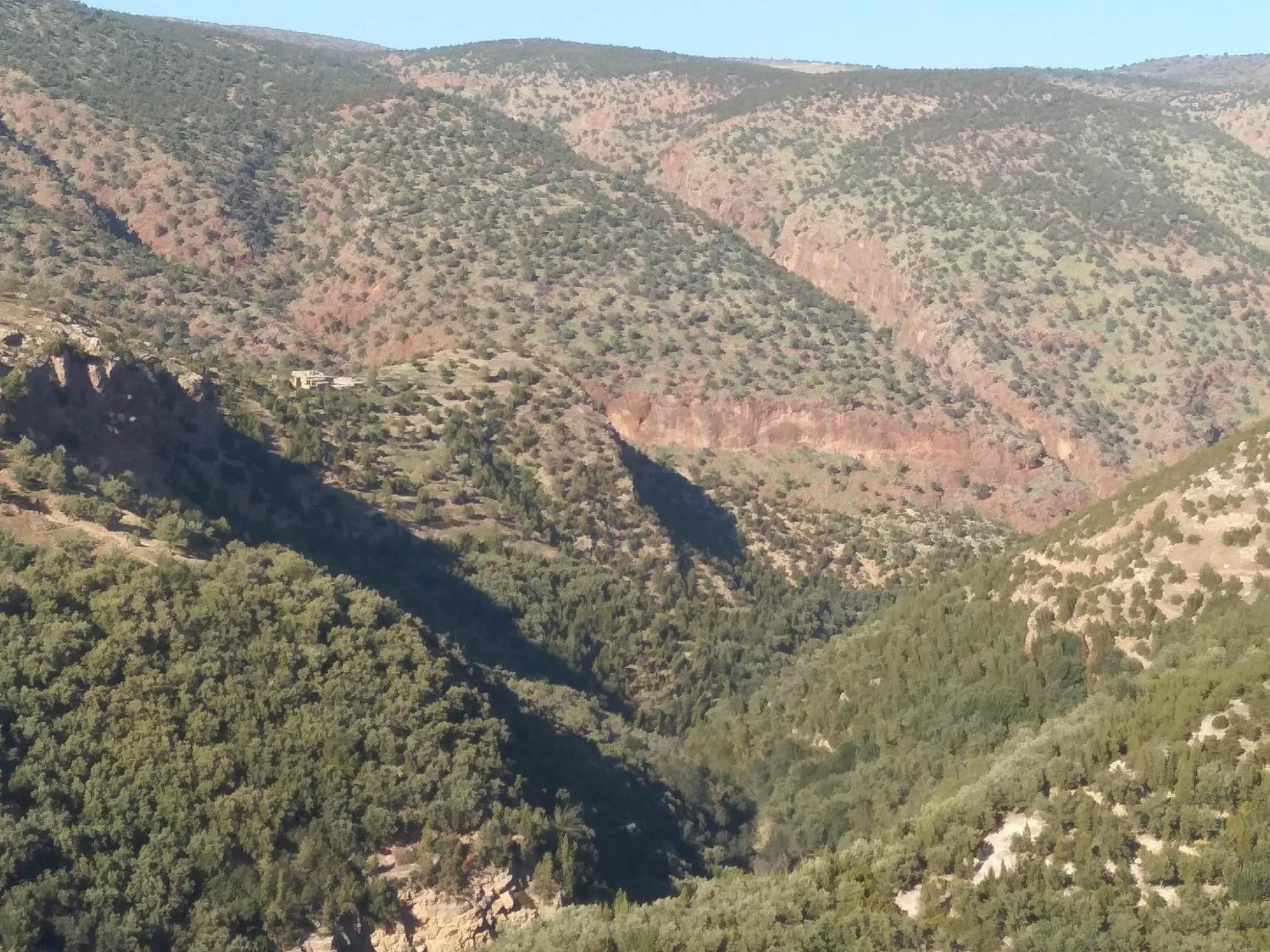 Hiking in Chambre d'hôtes aya