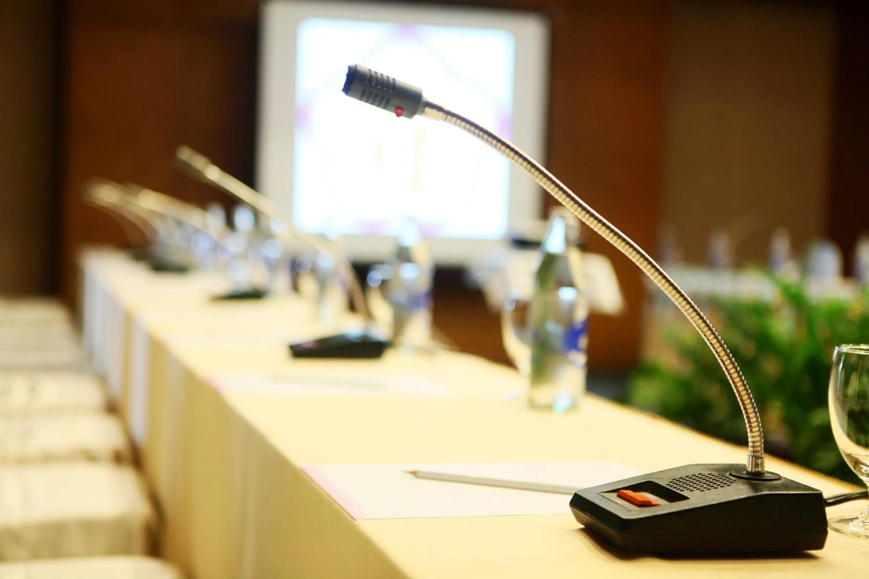 Meeting/conference room in Thumrin Thana Hotel