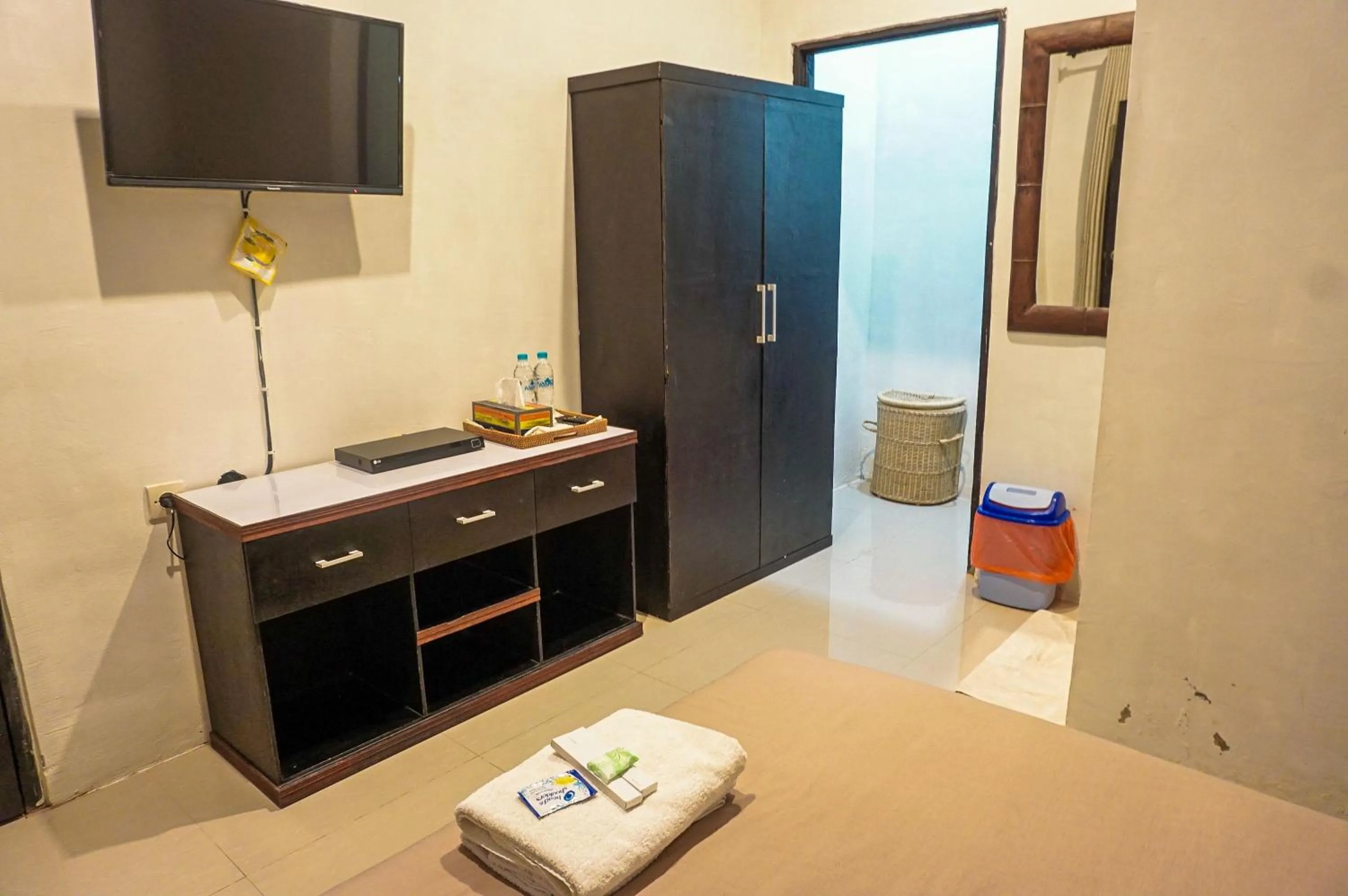 Bed in Wisma Pulau Merah