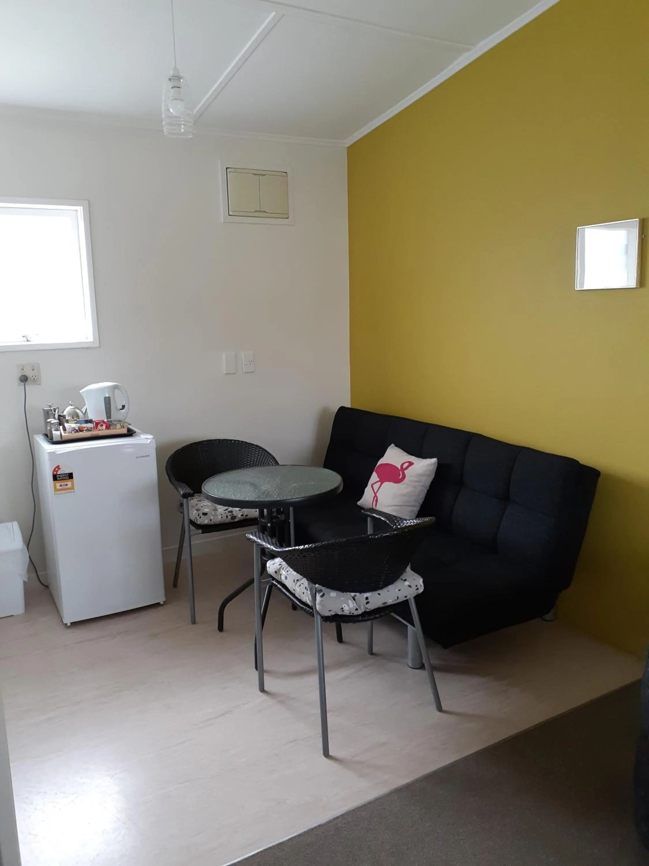 Dining area in Featherston Motels And Camping