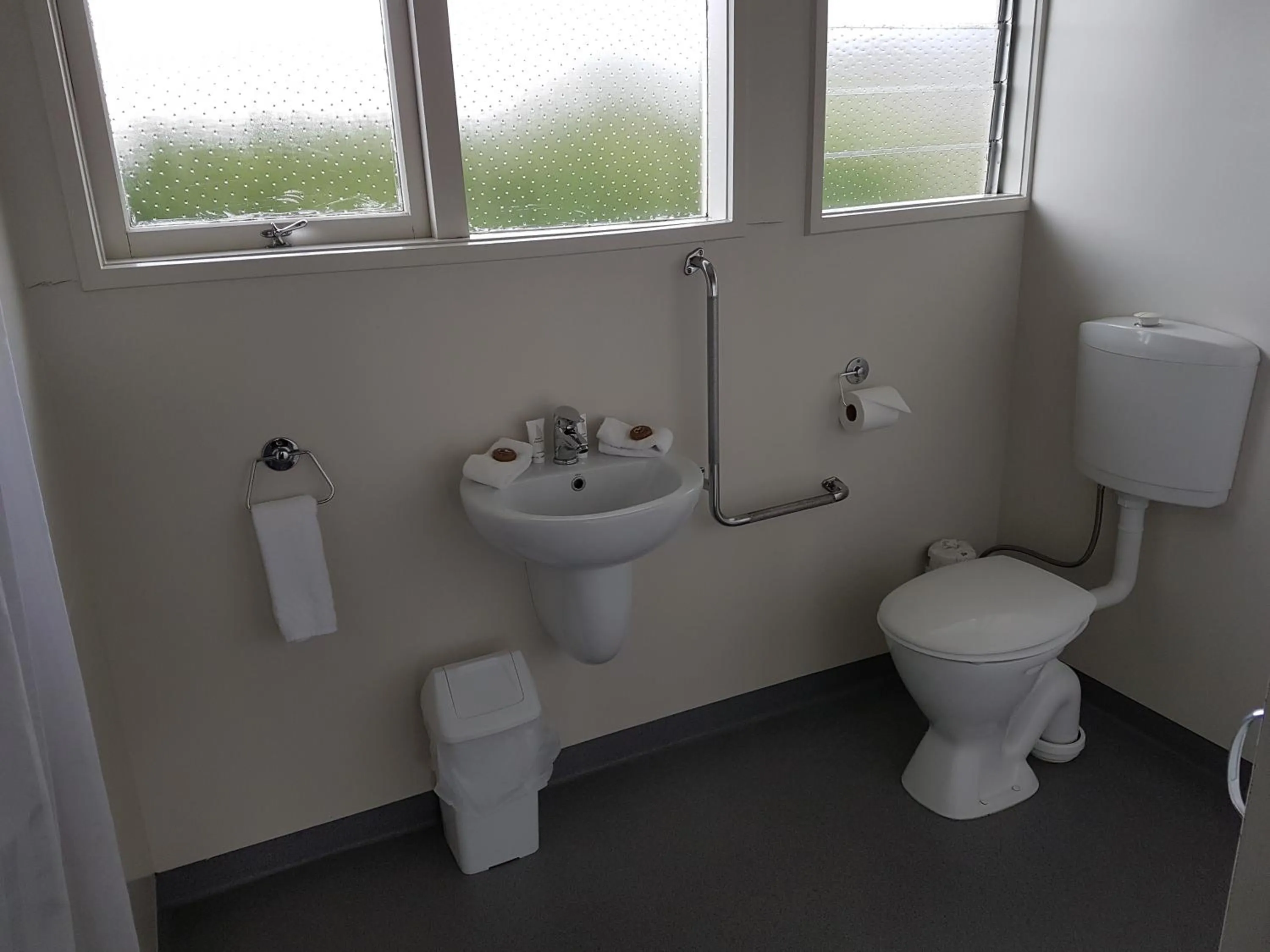 Bathroom in Featherston Motels And Camping