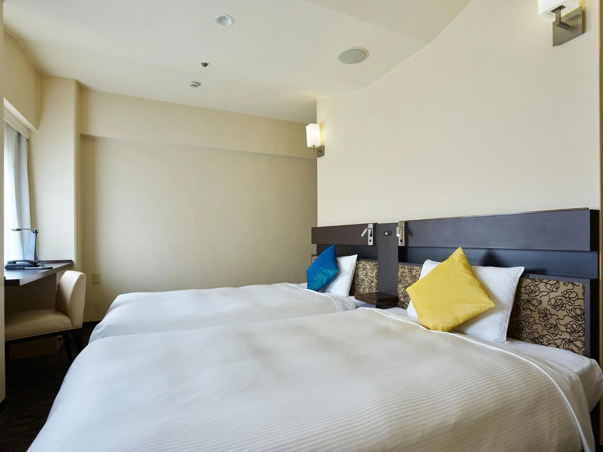 Photo of the whole room in Mitsui Garden Hotel Osaka Yodoyabashi