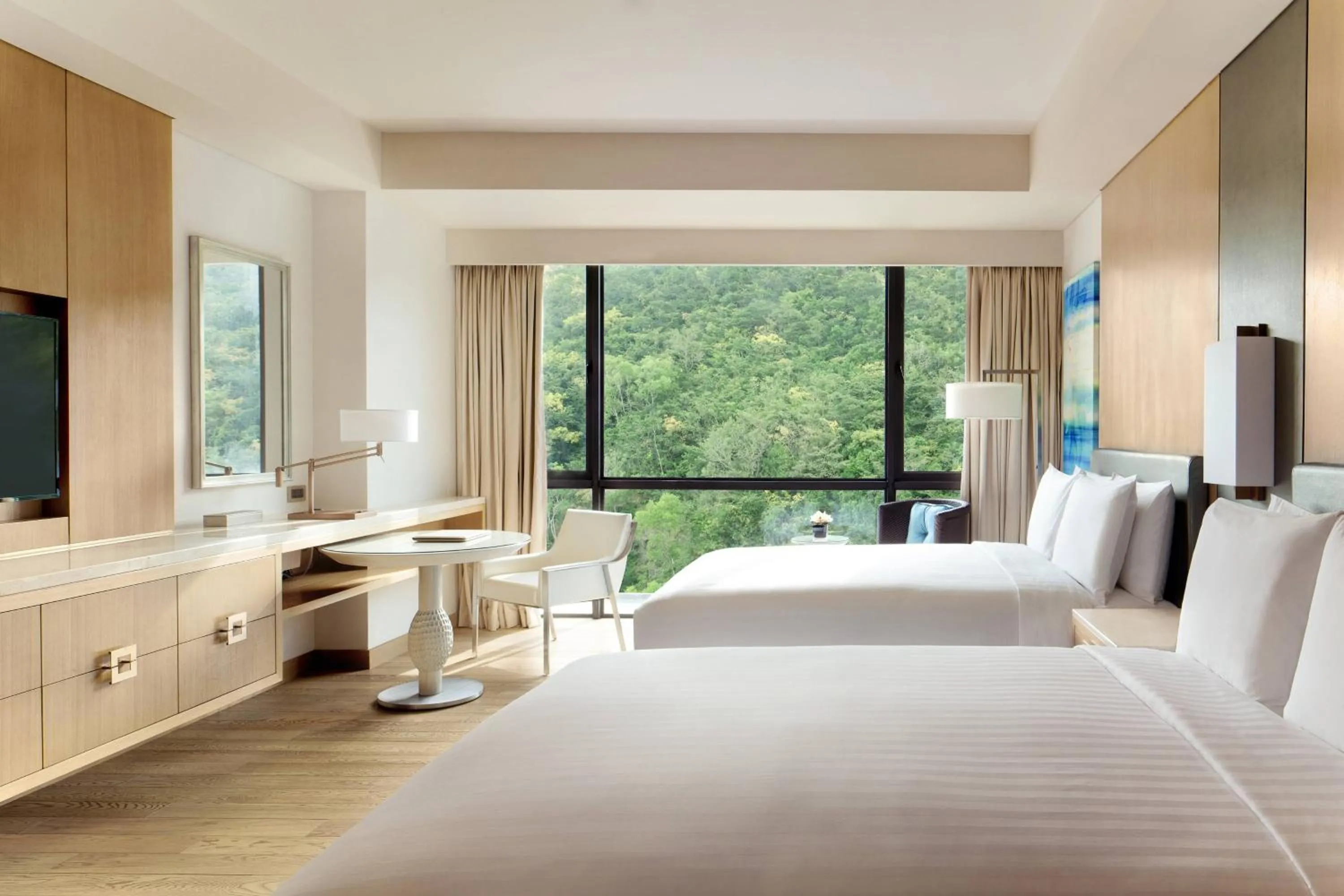 Photo of the whole room, Bed in JW Marriott Hotel Sanya Dadonghai Bay