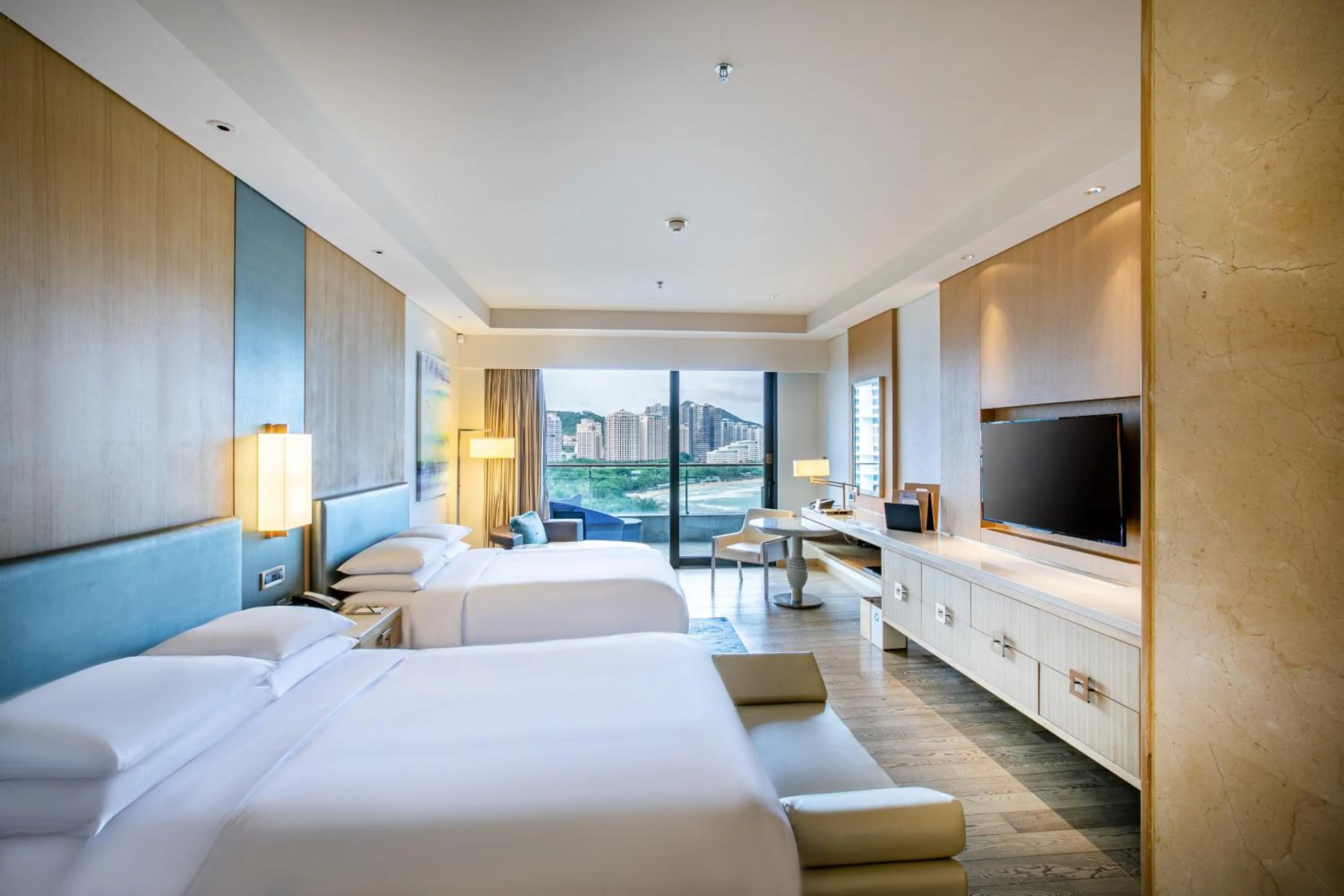 Photo of the whole room, Bed in JW Marriott Hotel Sanya Dadonghai Bay