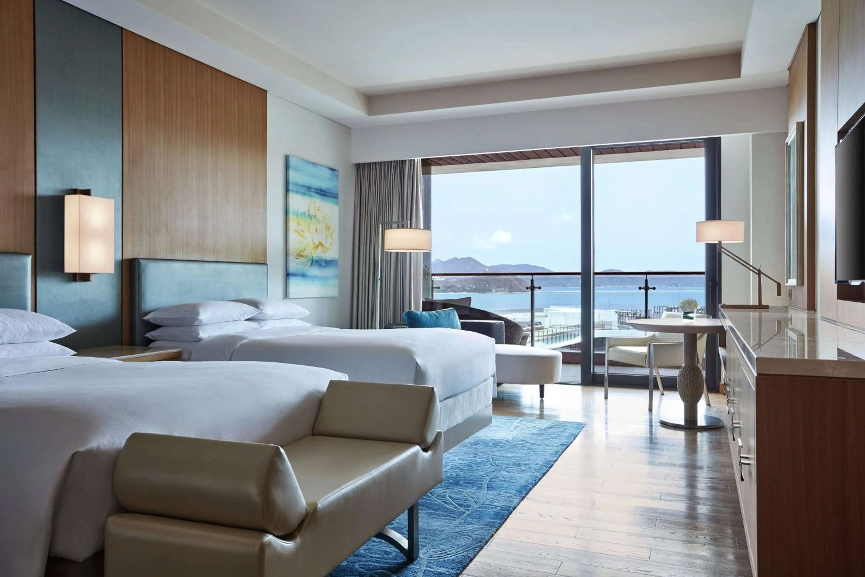 Photo of the whole room, Bed in JW Marriott Hotel Sanya Dadonghai Bay