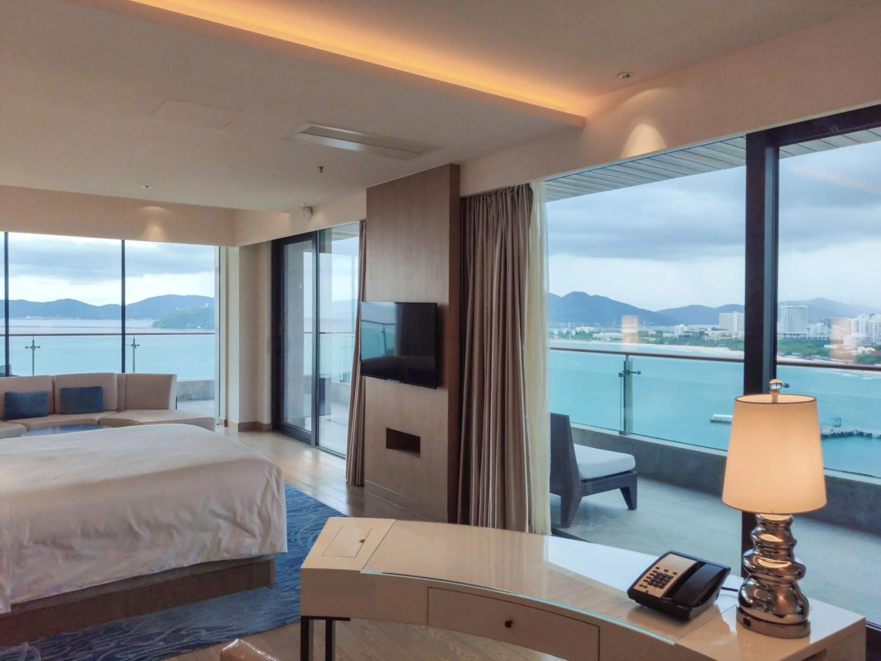 View (from property/room), Bed in JW Marriott Hotel Sanya Dadonghai Bay
