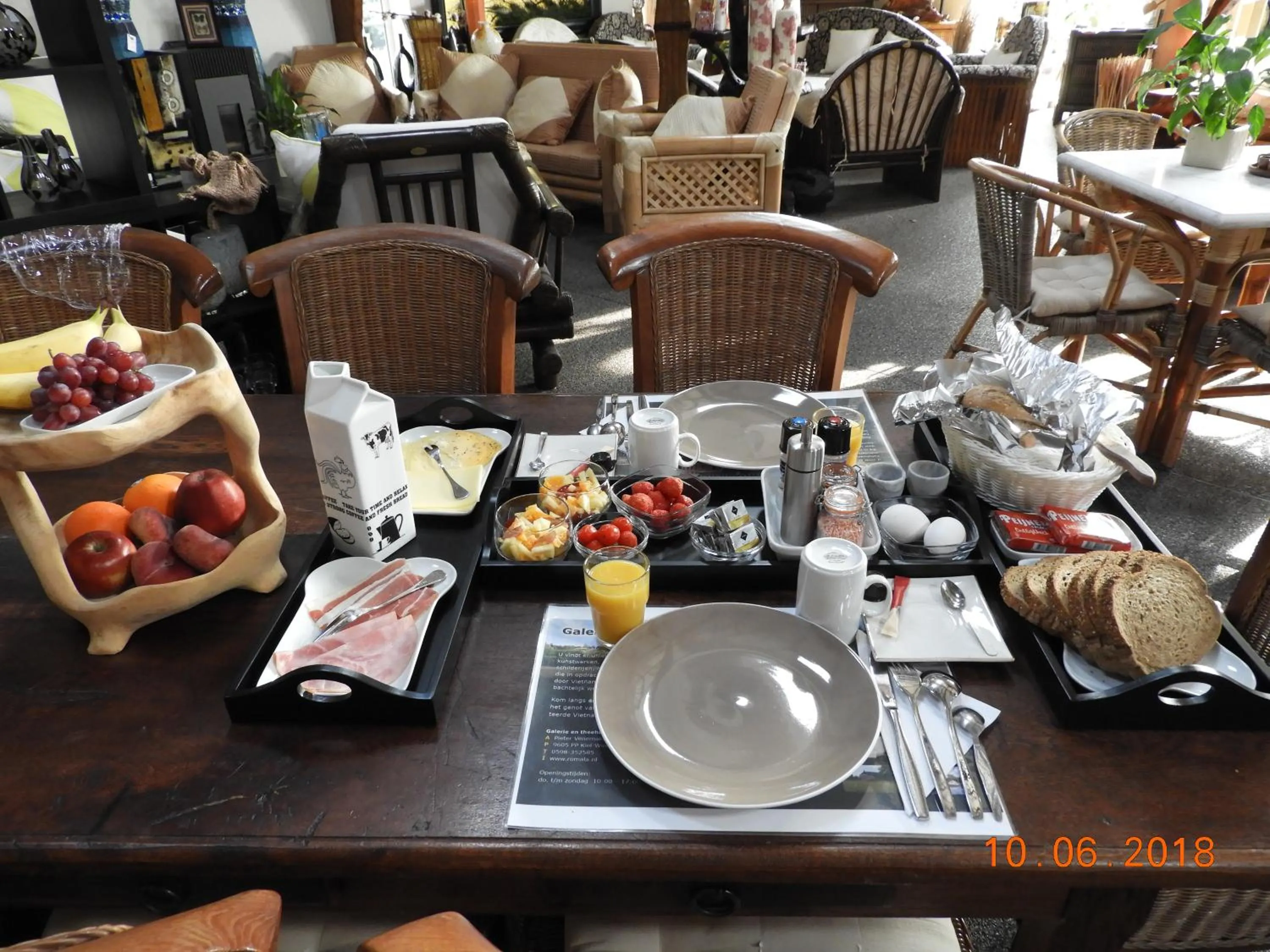 Breakfast in Romala's Home