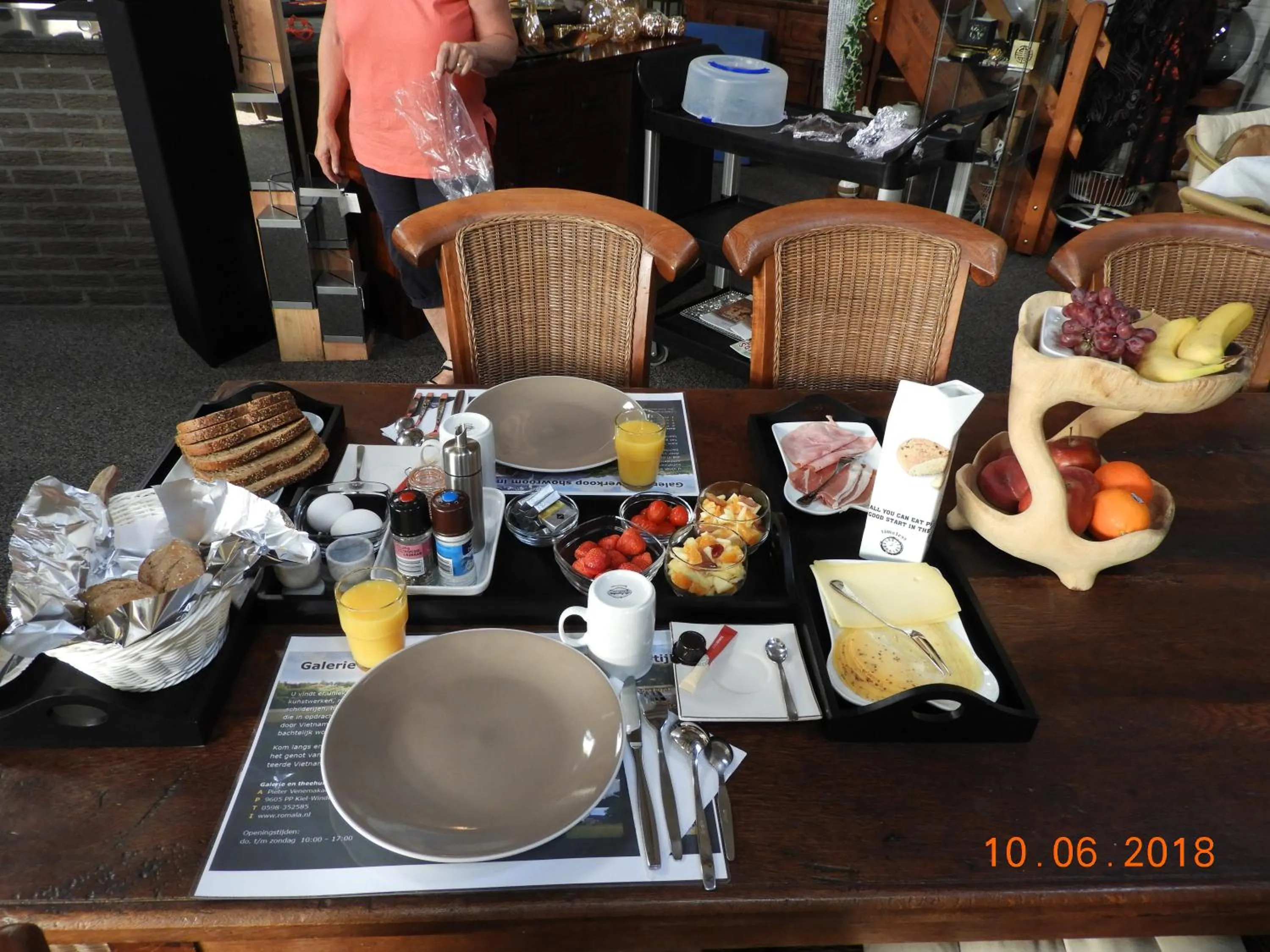 Breakfast in Romala's Home