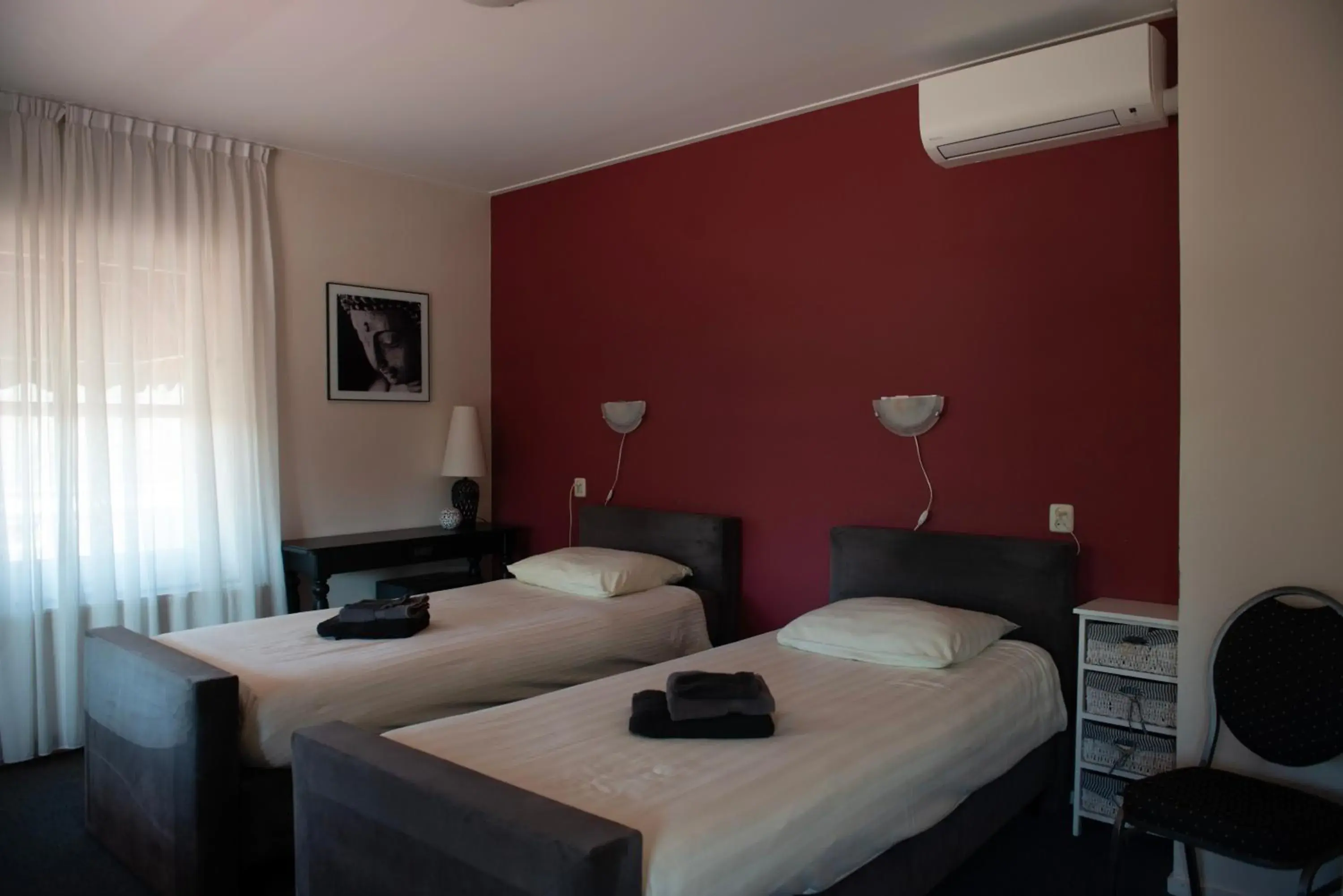 Standard Double or Twin Room in Hotel de Harmonie Standard Double or Twin Room in Hotel de Harmonie