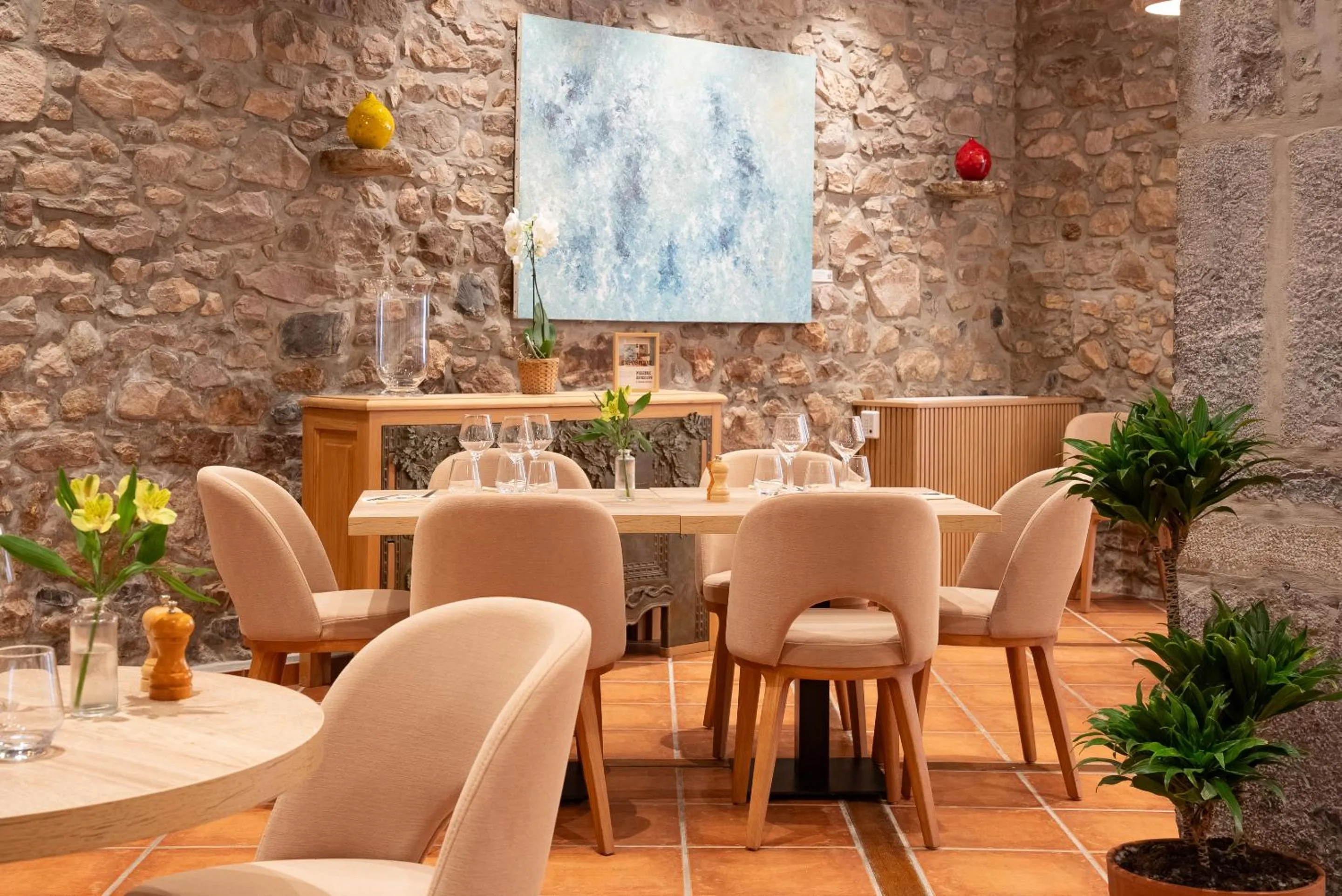 Dining area in Hôtel Restaurant & Spa La Maison Oppoca