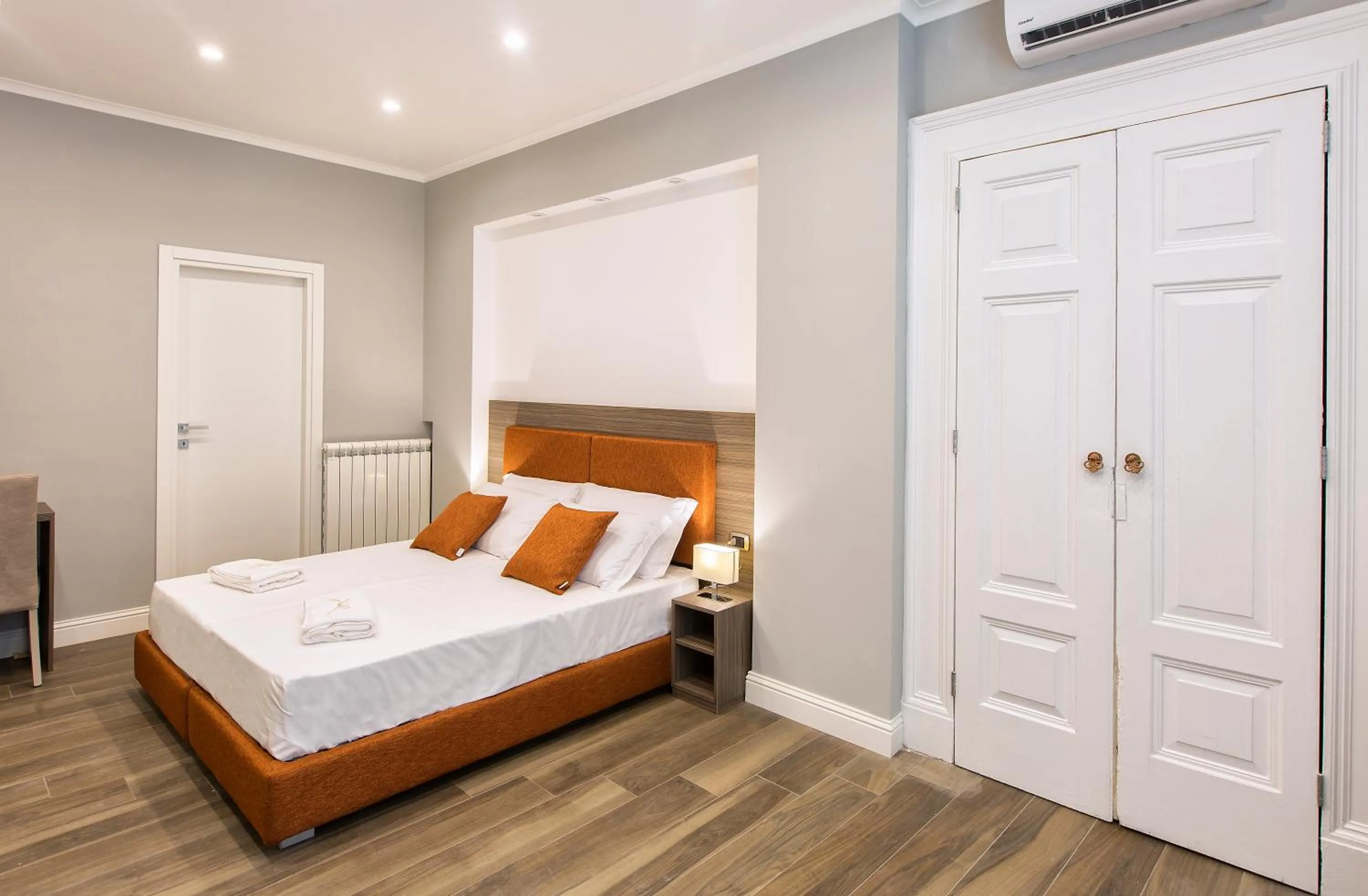 Bed in Dante Maison de Charme