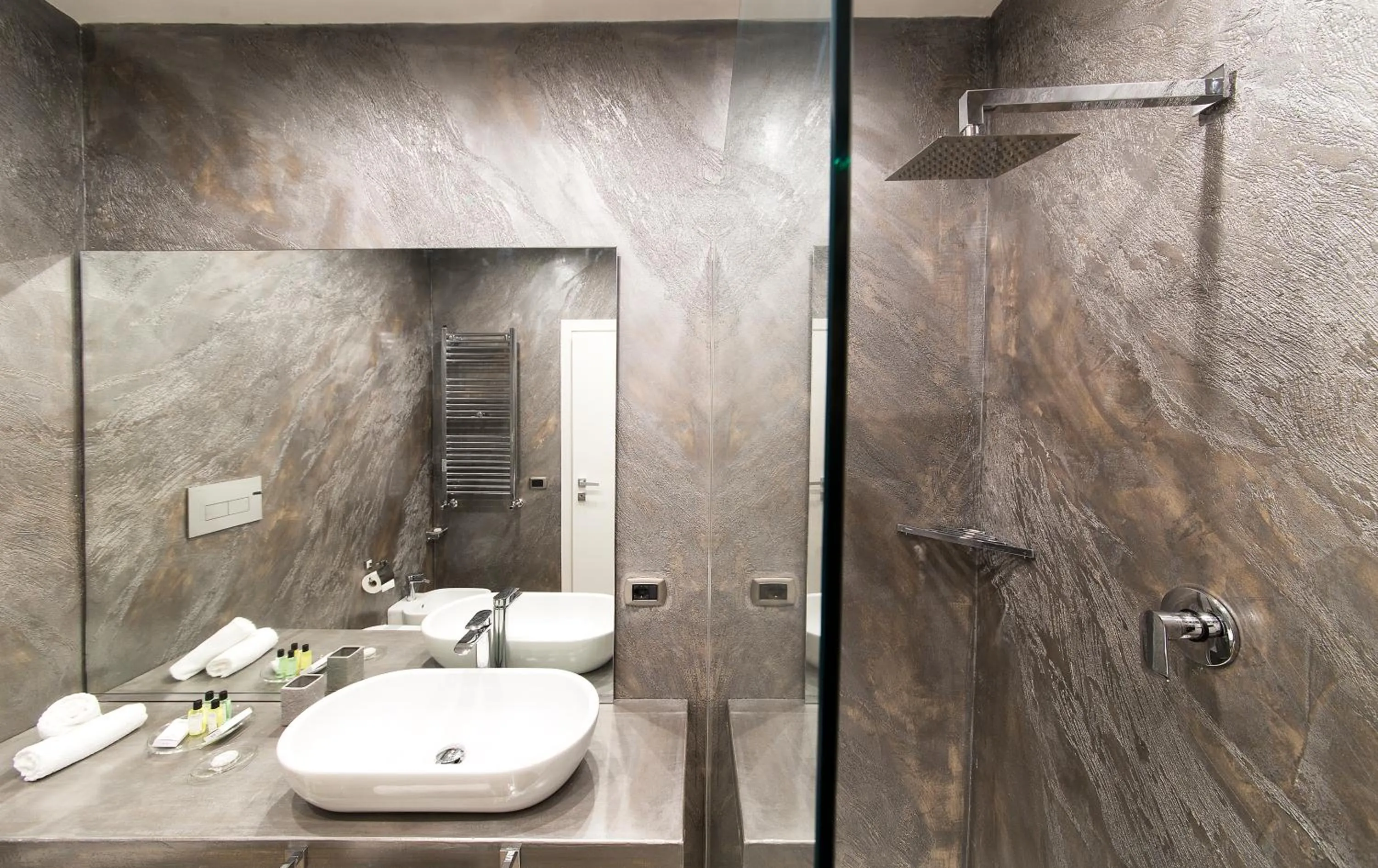 Shower in Dante Maison de Charme