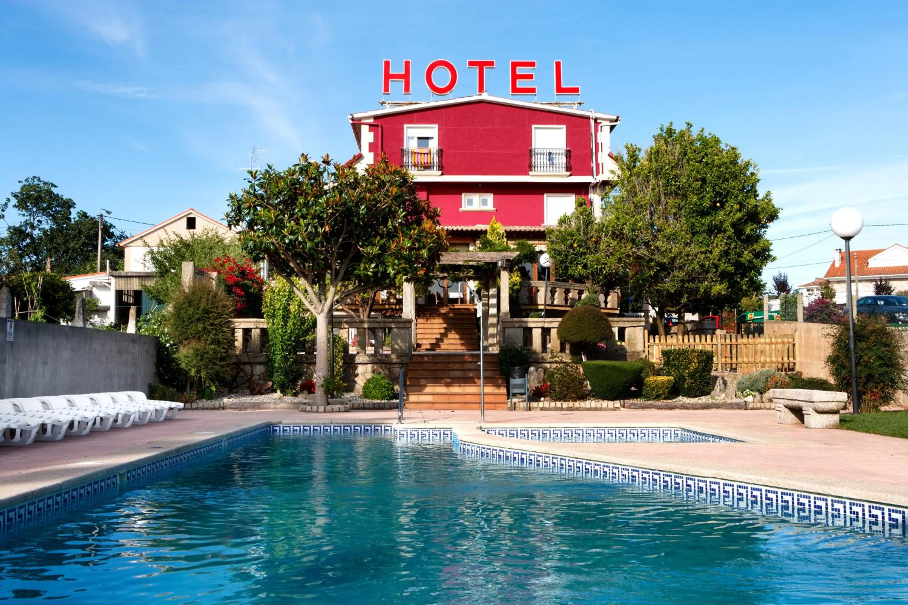 Swimming pool in Hotel A Queimada