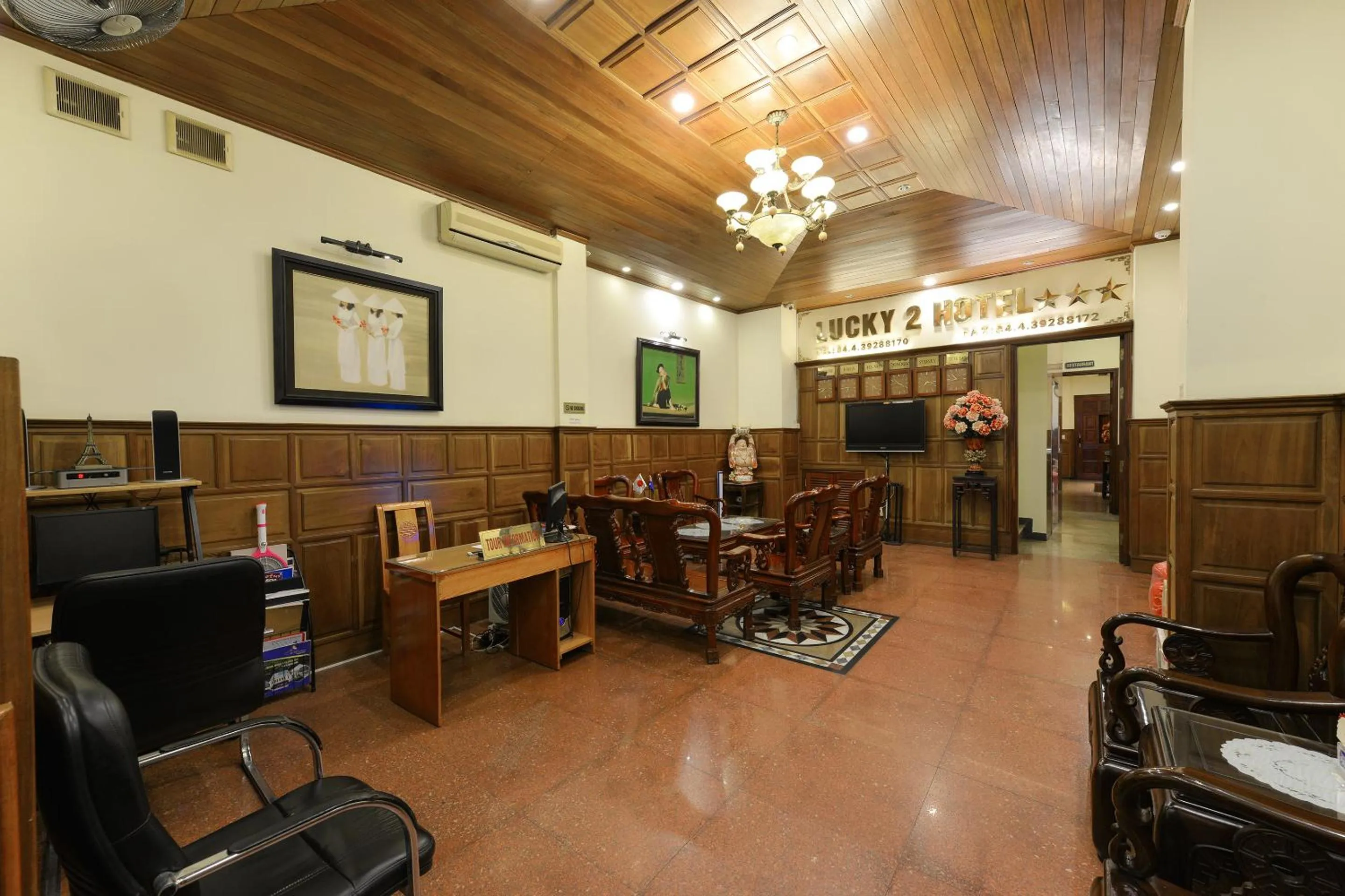 Lobby or reception in Lucky 2 Hotel & Travel