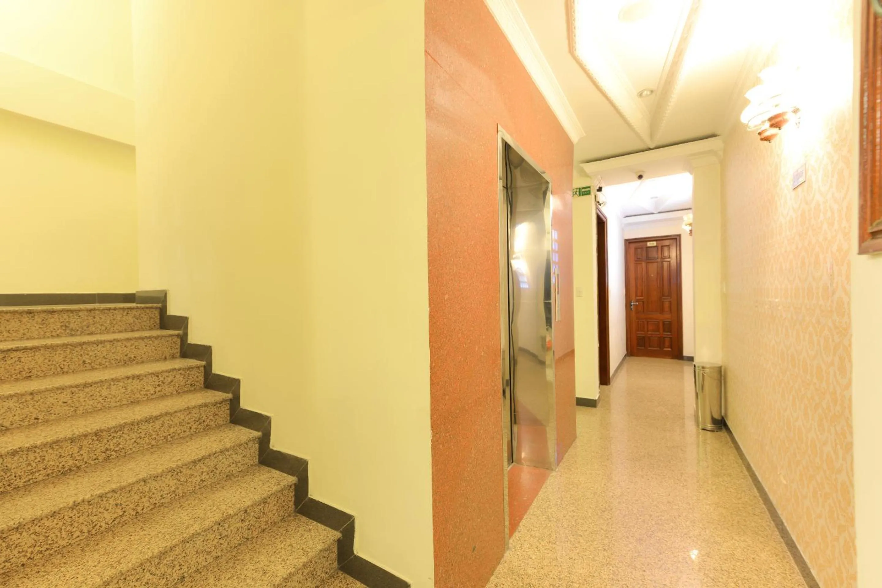 Floor plan in Lucky 2 Hotel & Travel