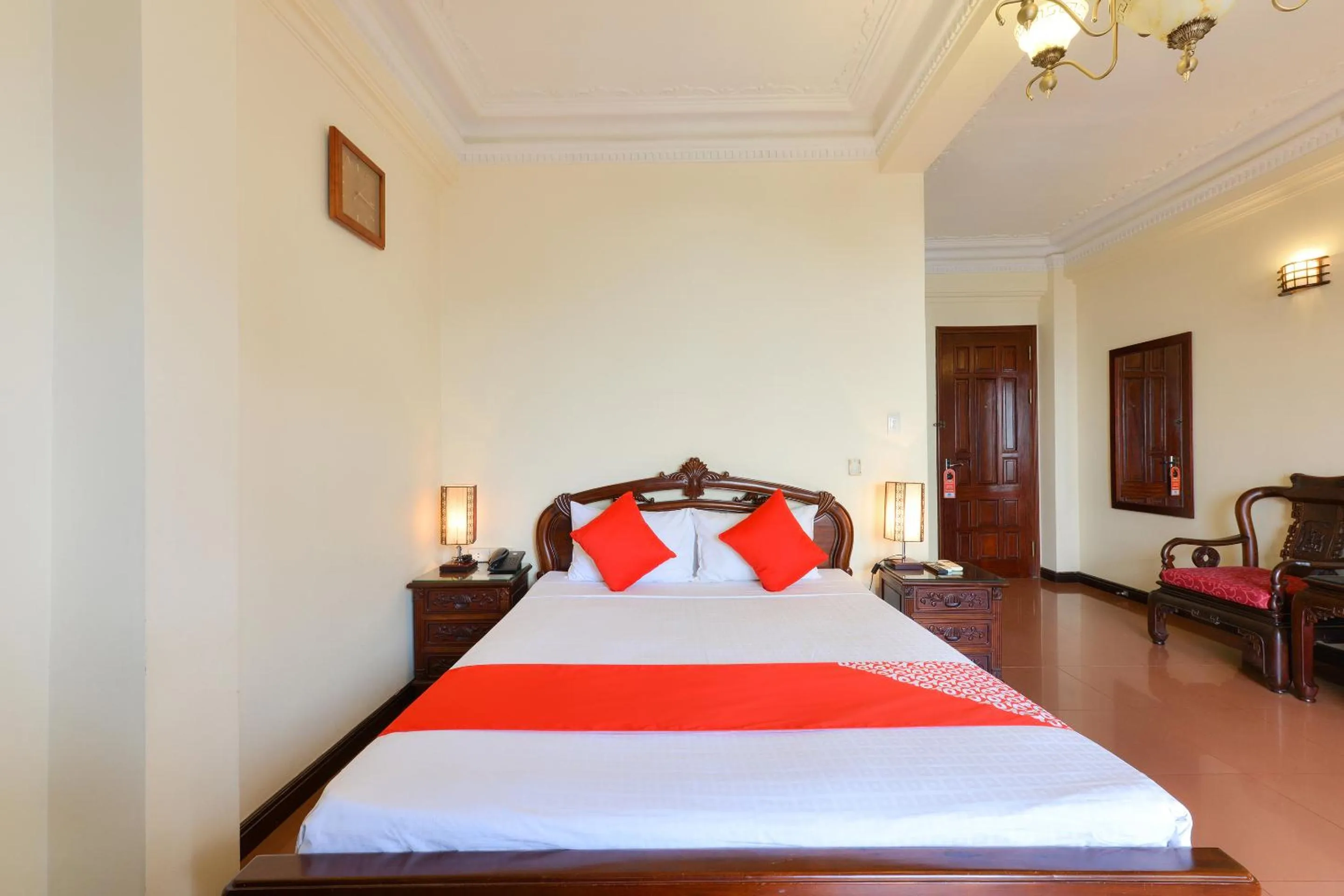 Bedroom, Bed in Lucky 2 Hotel & Travel