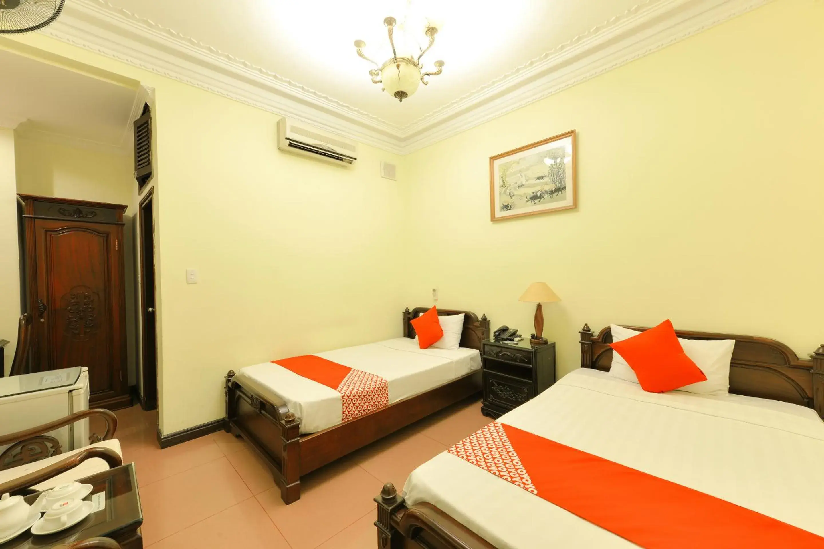 Deluxe Twin Room - single occupancy in Lucky 2 Hotel & Travel Deluxe Twin Room - single occupancy in Lucky 2 Hotel & Travel