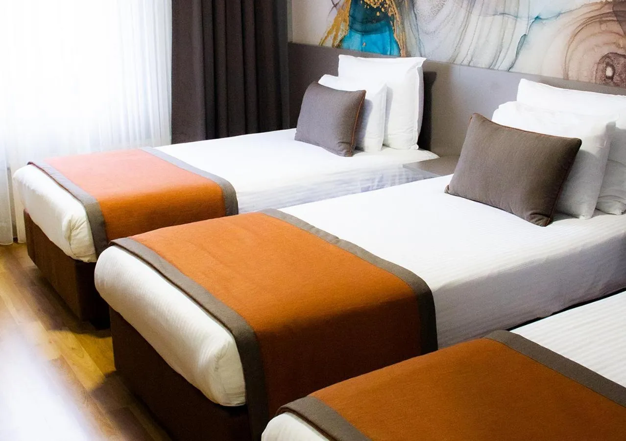 Photo of the whole room, Bed in Benler Otel Laleli ISTanbul