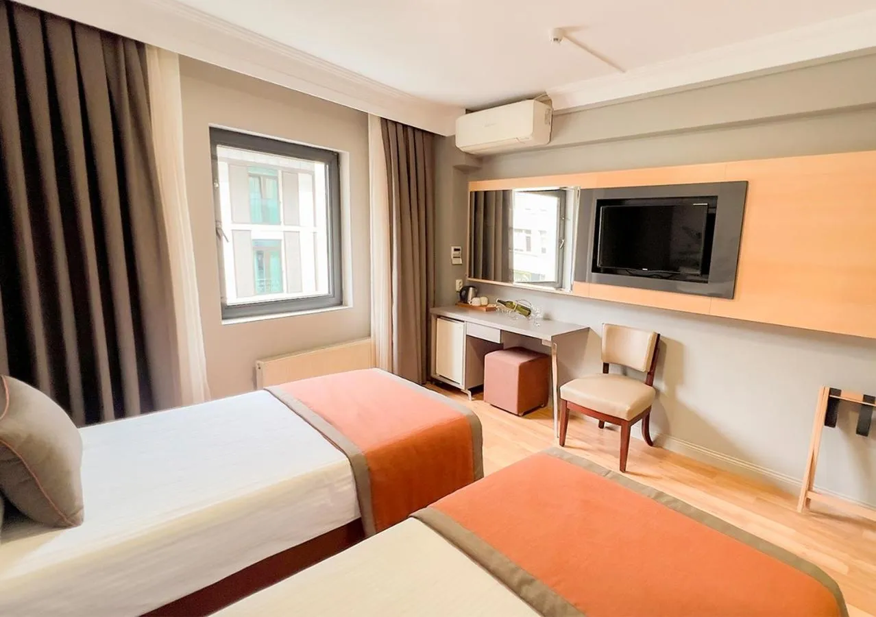 Bedroom, Bed in Benler Otel Laleli ISTanbul