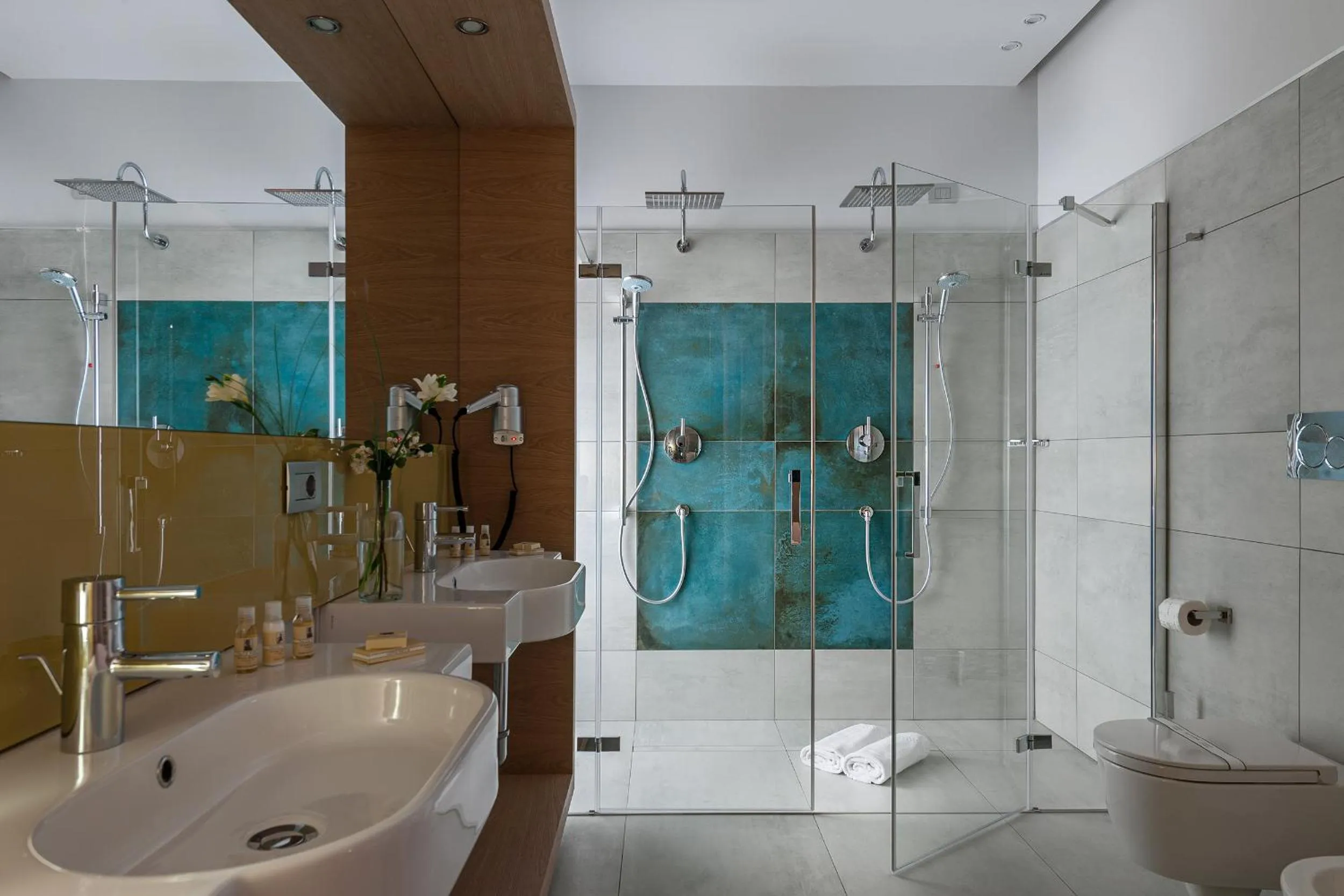 Shower in Air Suite Verona - Adults Only