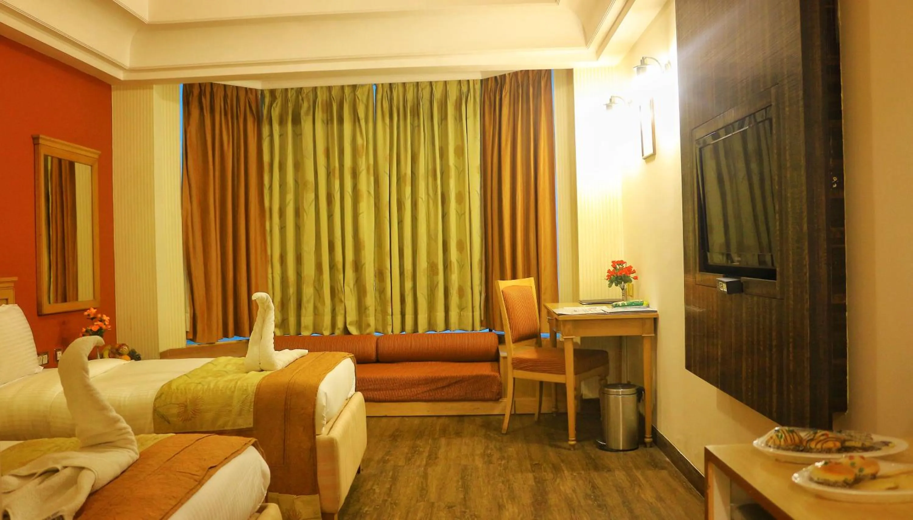 Bedroom, Bed in Dee Marks Airport Hotel & Resorts