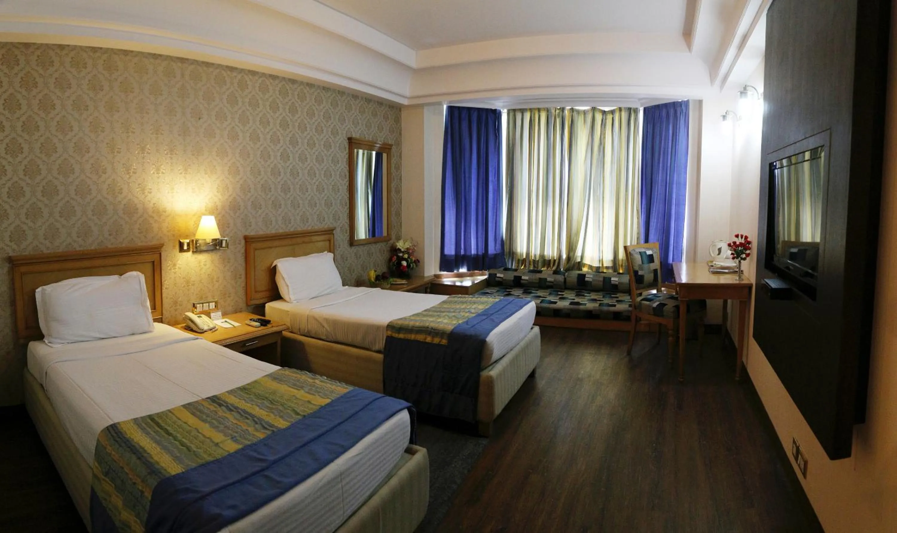 Bedroom, Bed in Dee Marks Airport Hotel & Resorts