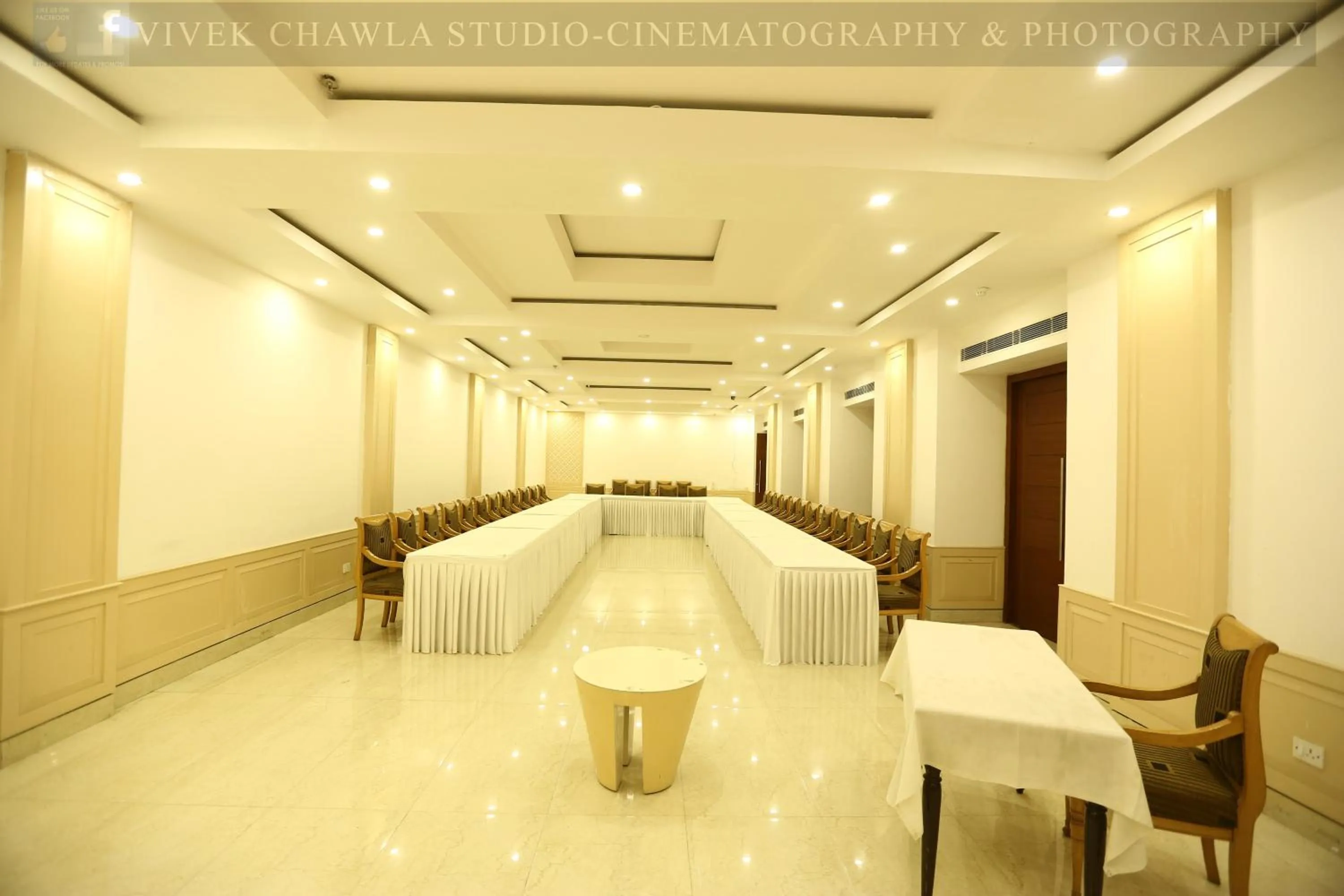 Banquet/Function facilities in Dee Marks Airport Hotel & Resorts