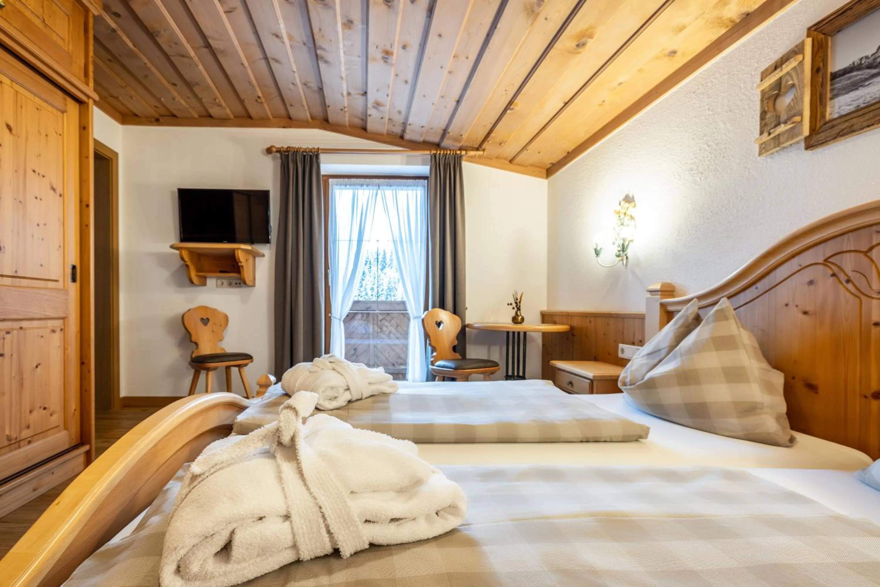 Bedroom, Bed in Das Geierberg