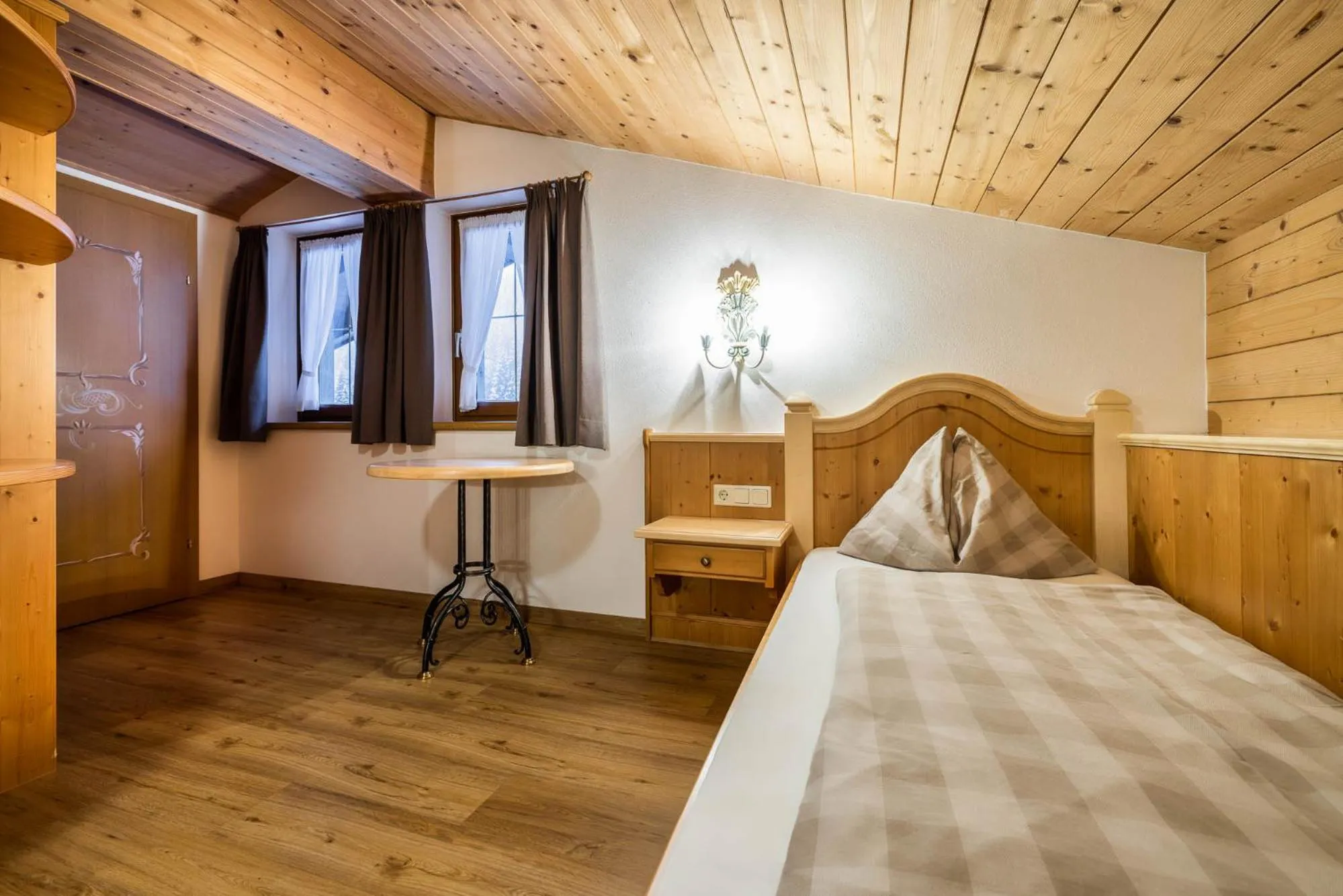 Bedroom, Bed in Das Geierberg