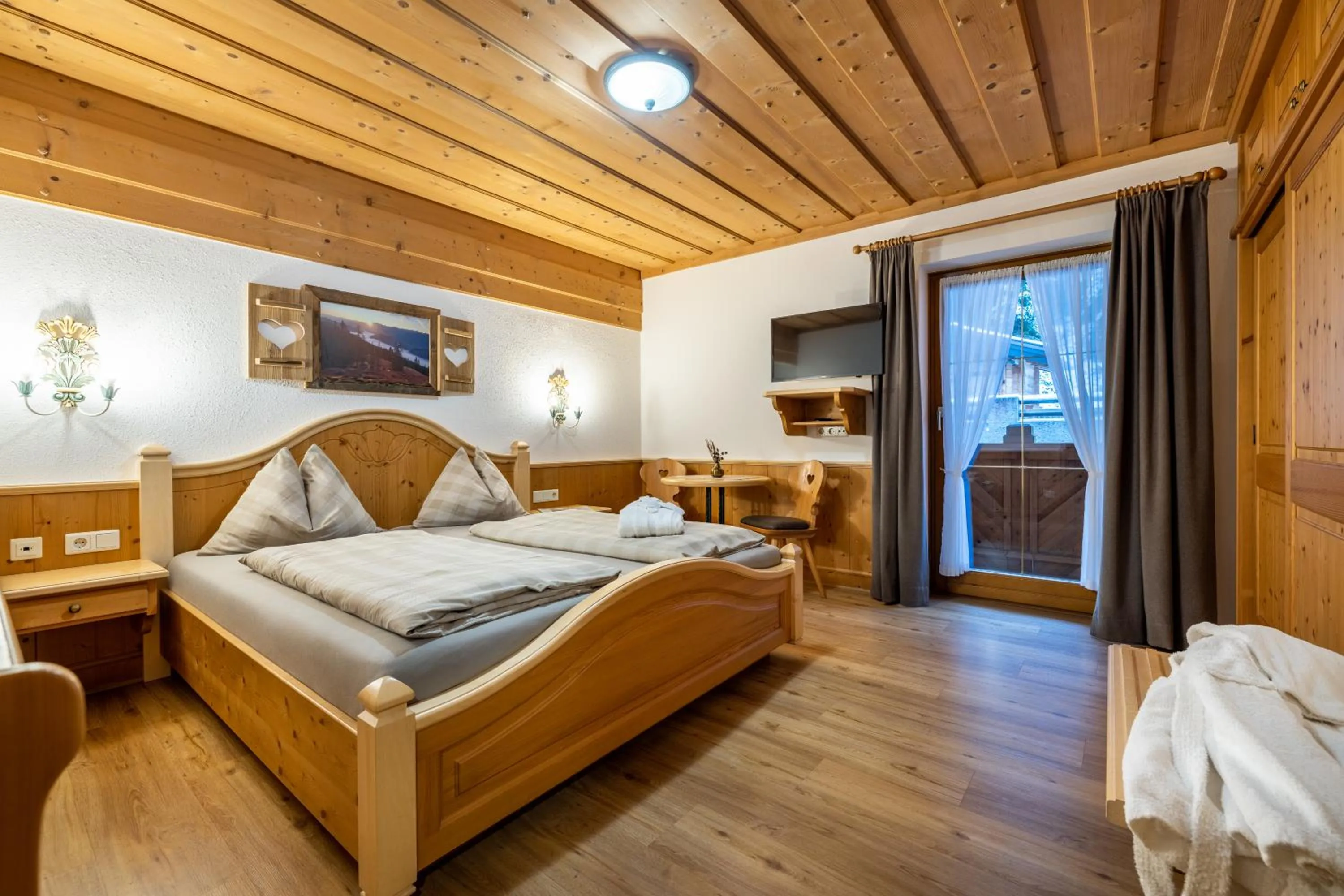 Bedroom, Bed in Das Geierberg