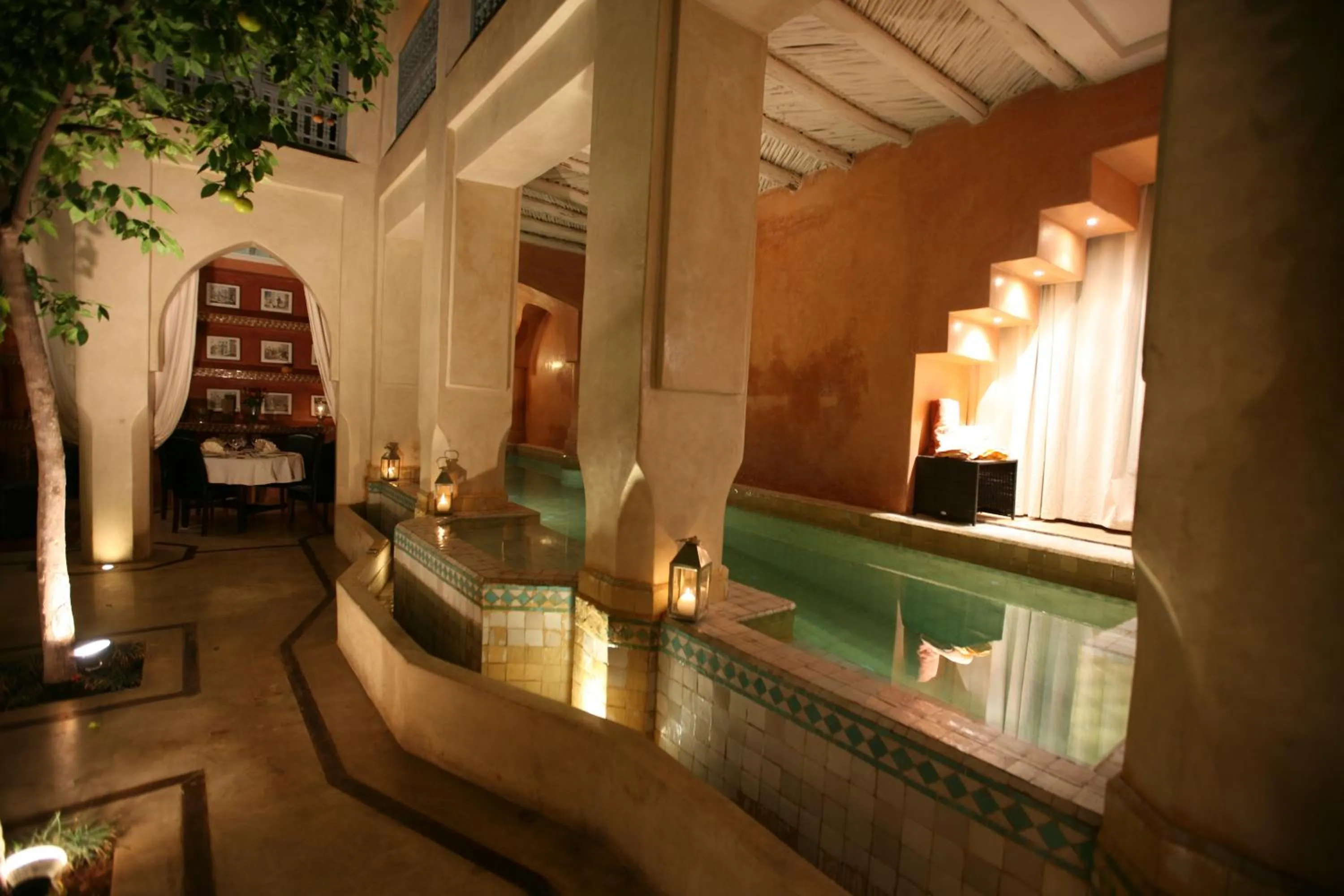Swimming pool in Riad et Spa Misria Les Orangers