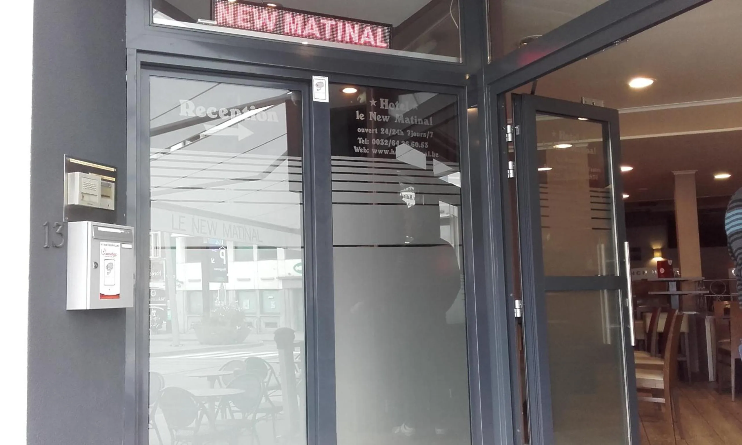 Facade/entrance in Le New Matinal