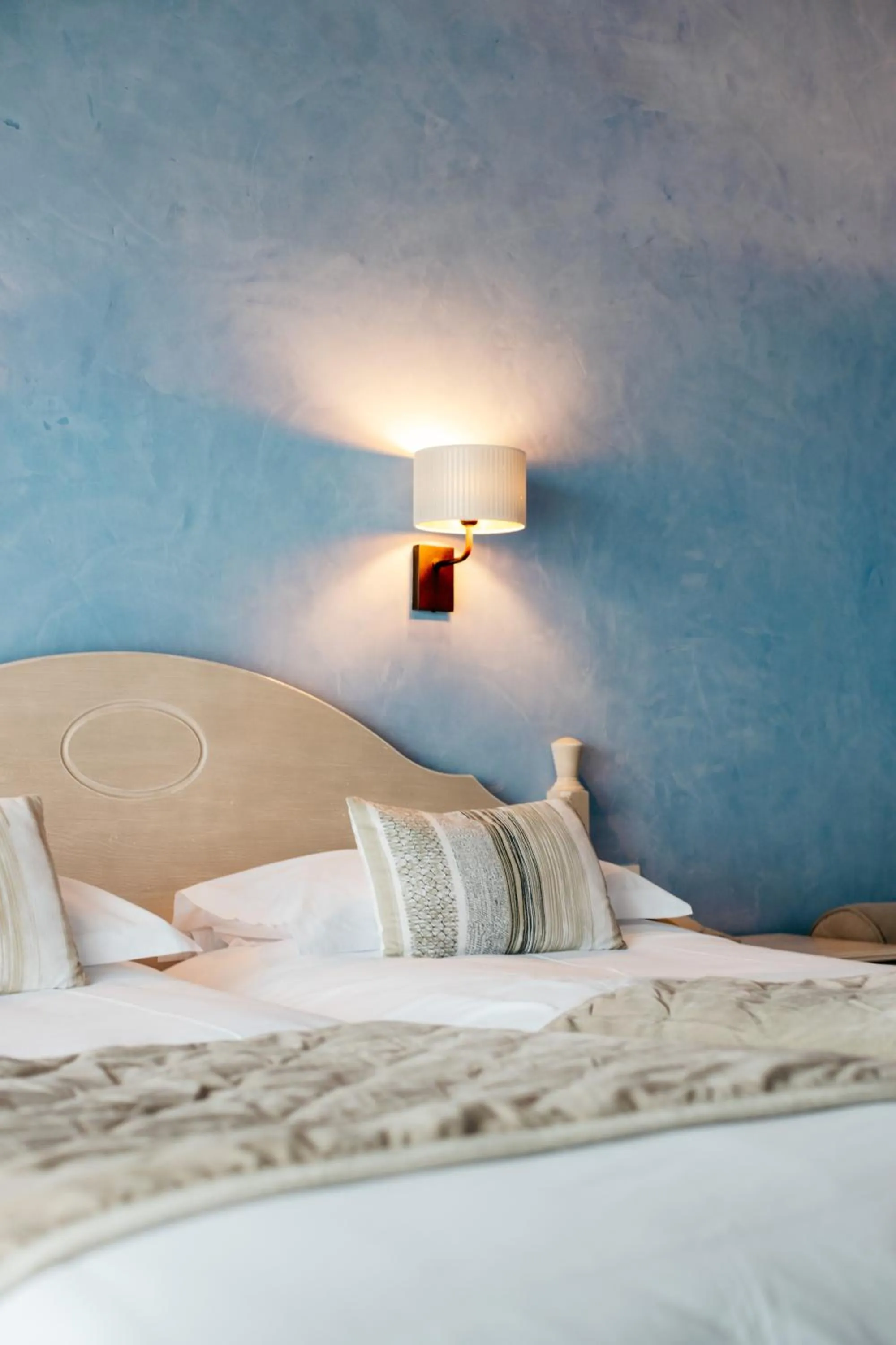 Bedroom in Hôtel Carcarille Restaurant Le C