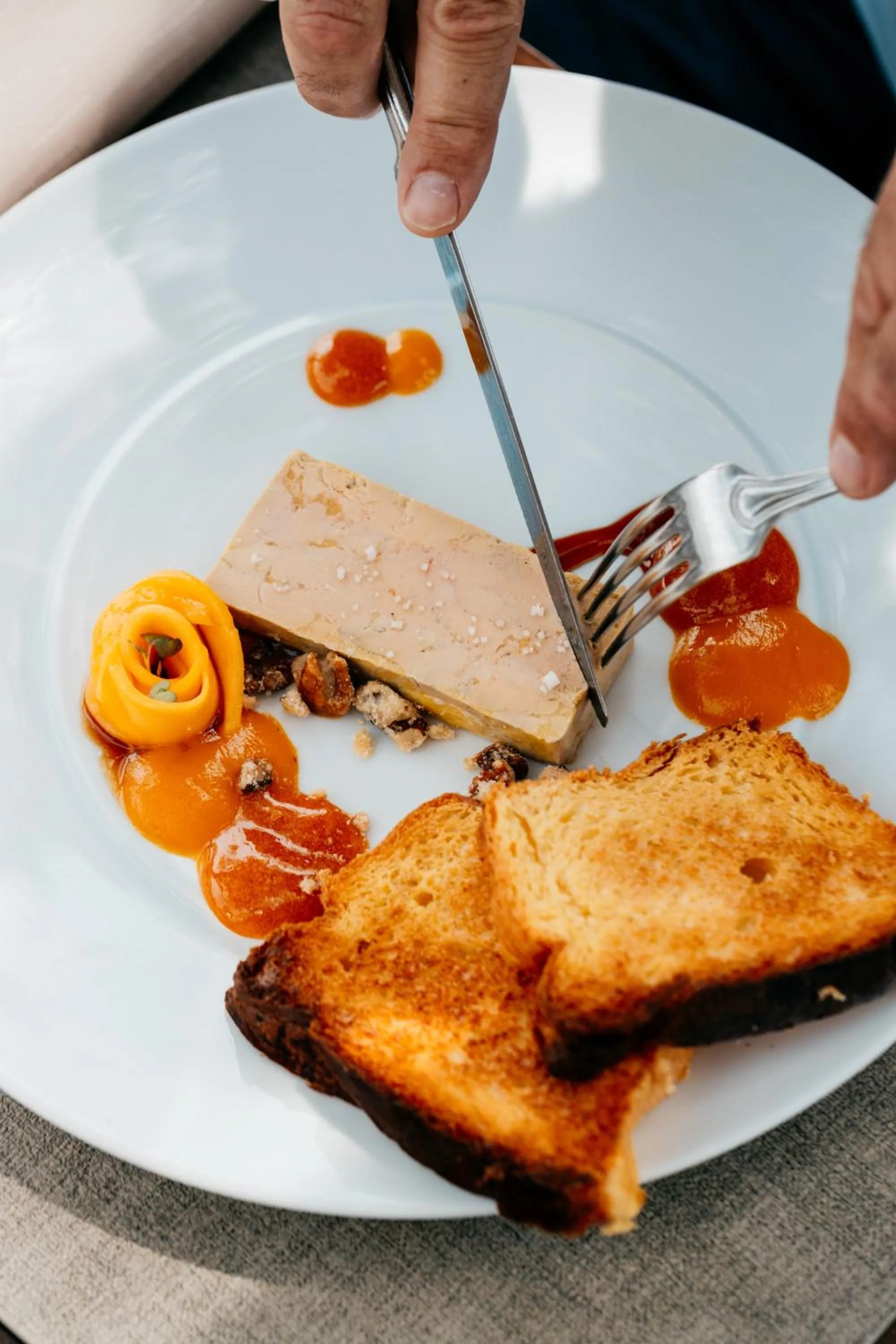 Food in Hôtel Carcarille Restaurant Le C