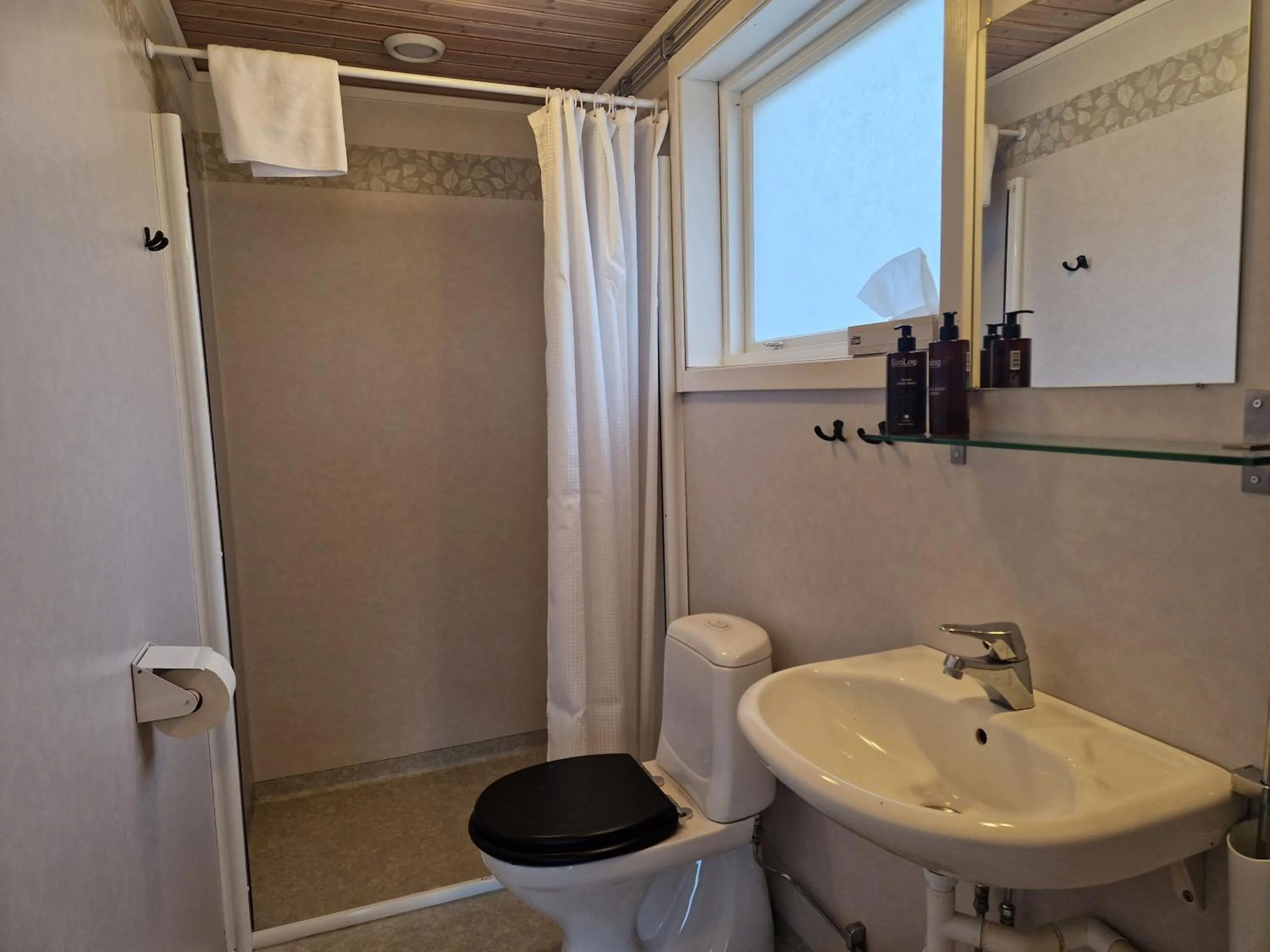 Toilet in Toftastrand Hotell