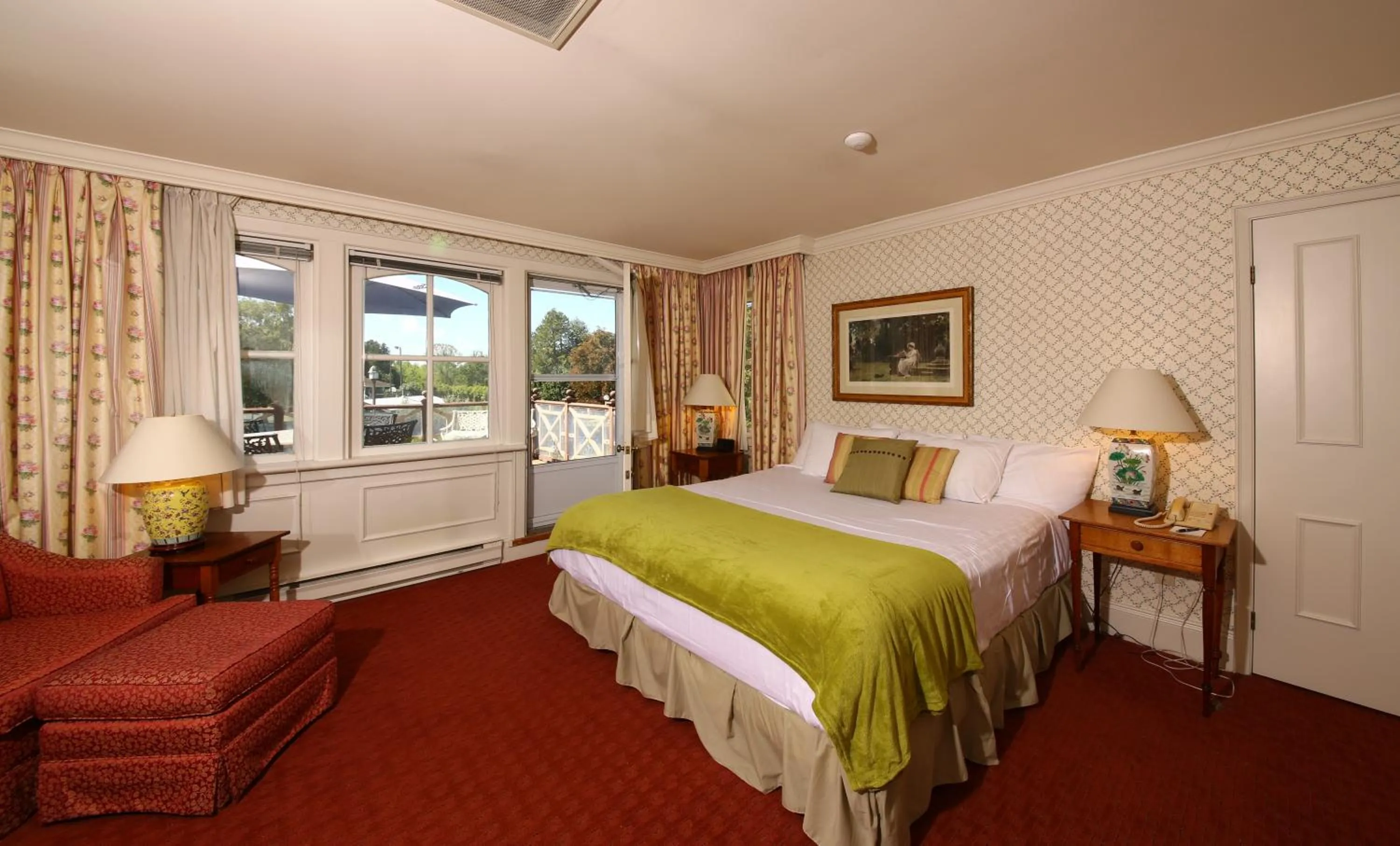 Bed in Briars Resort and Spa