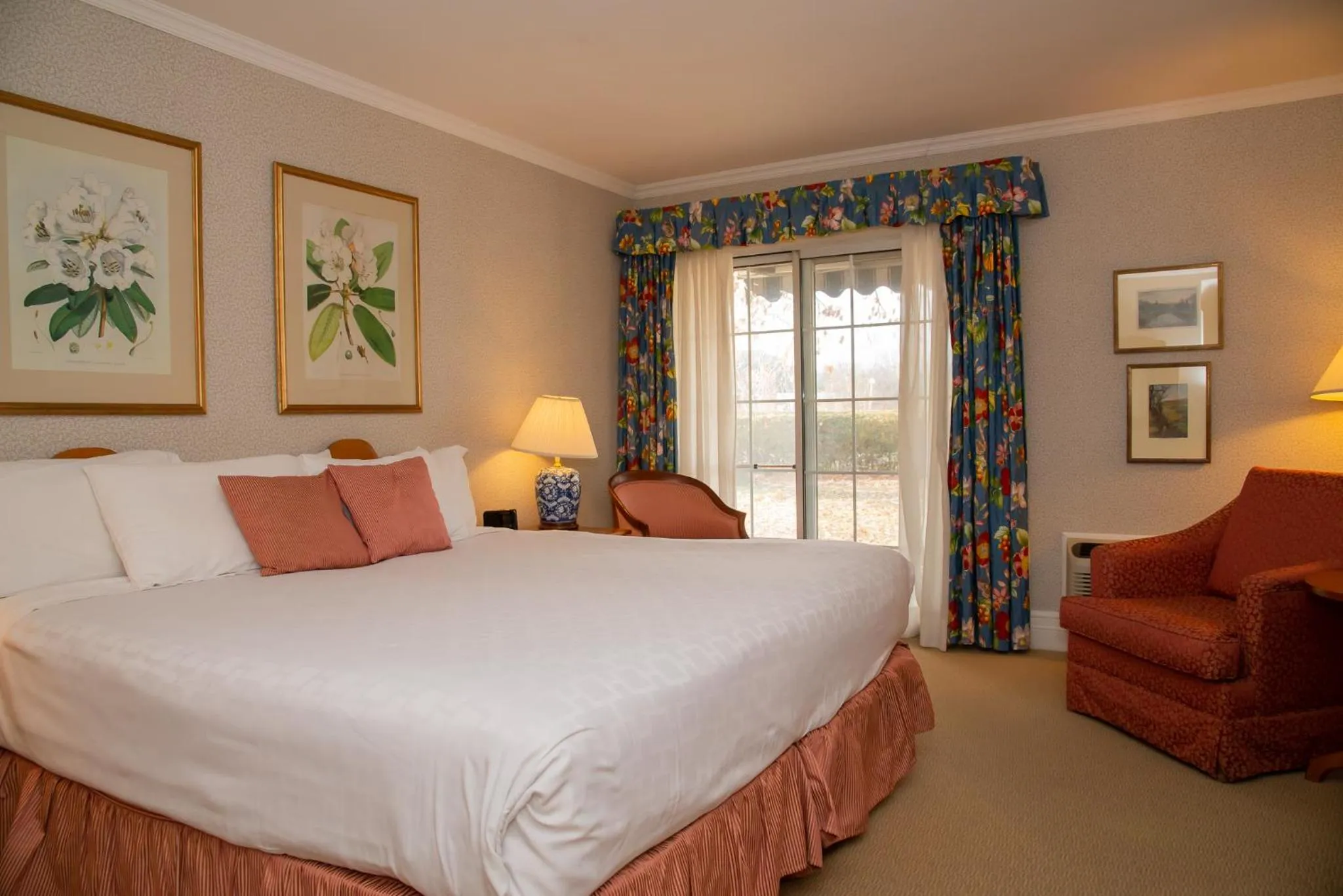 Bed in Briars Resort and Spa