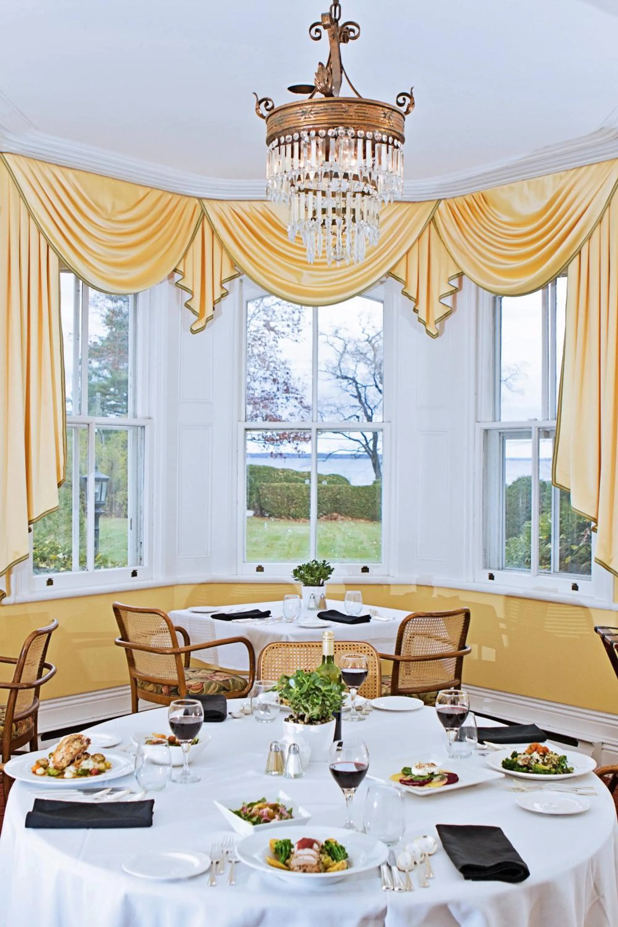 Restaurant/places to eat in Briars Resort and Spa