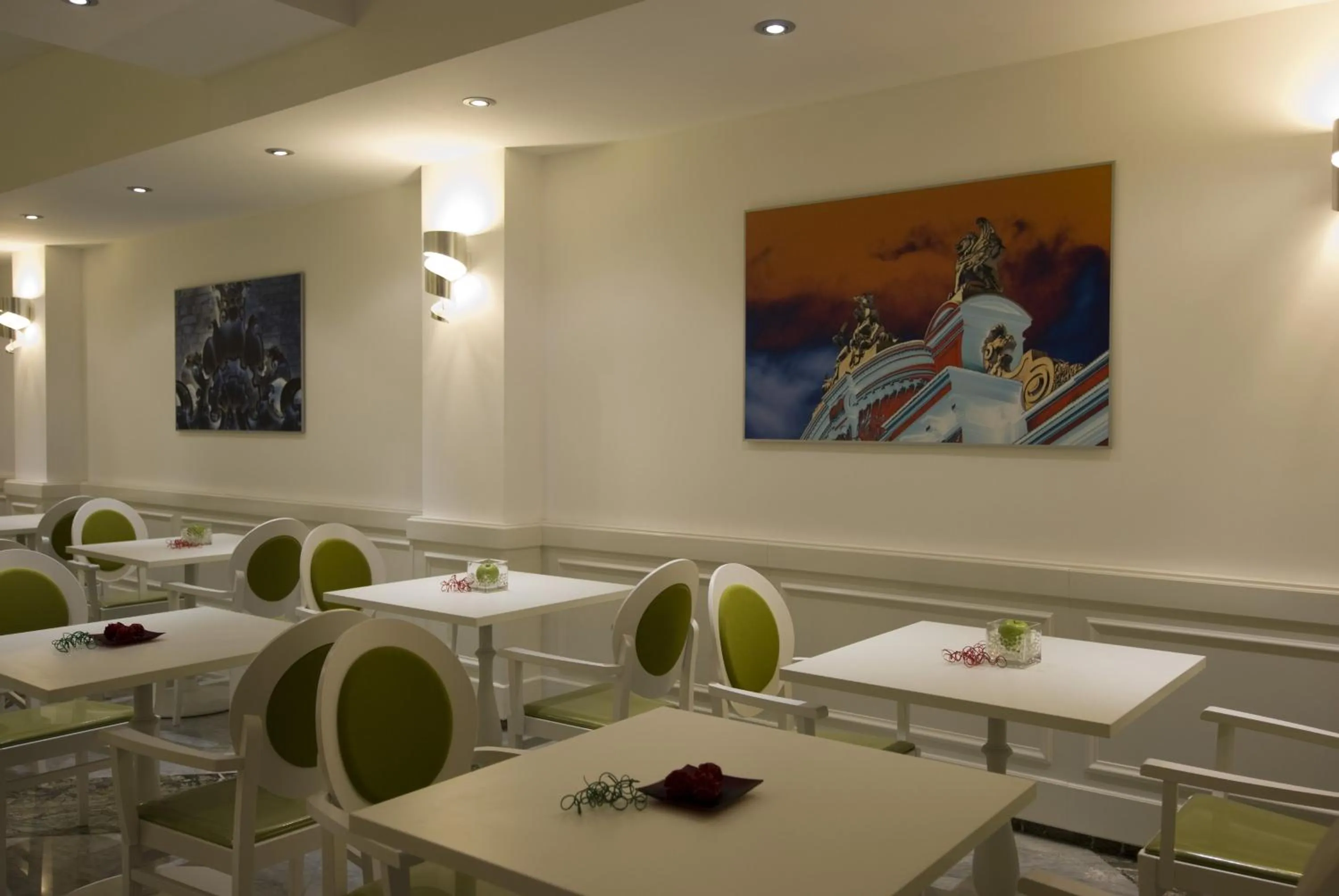 Restaurant/places to eat in JR Hotels Oriente Bari