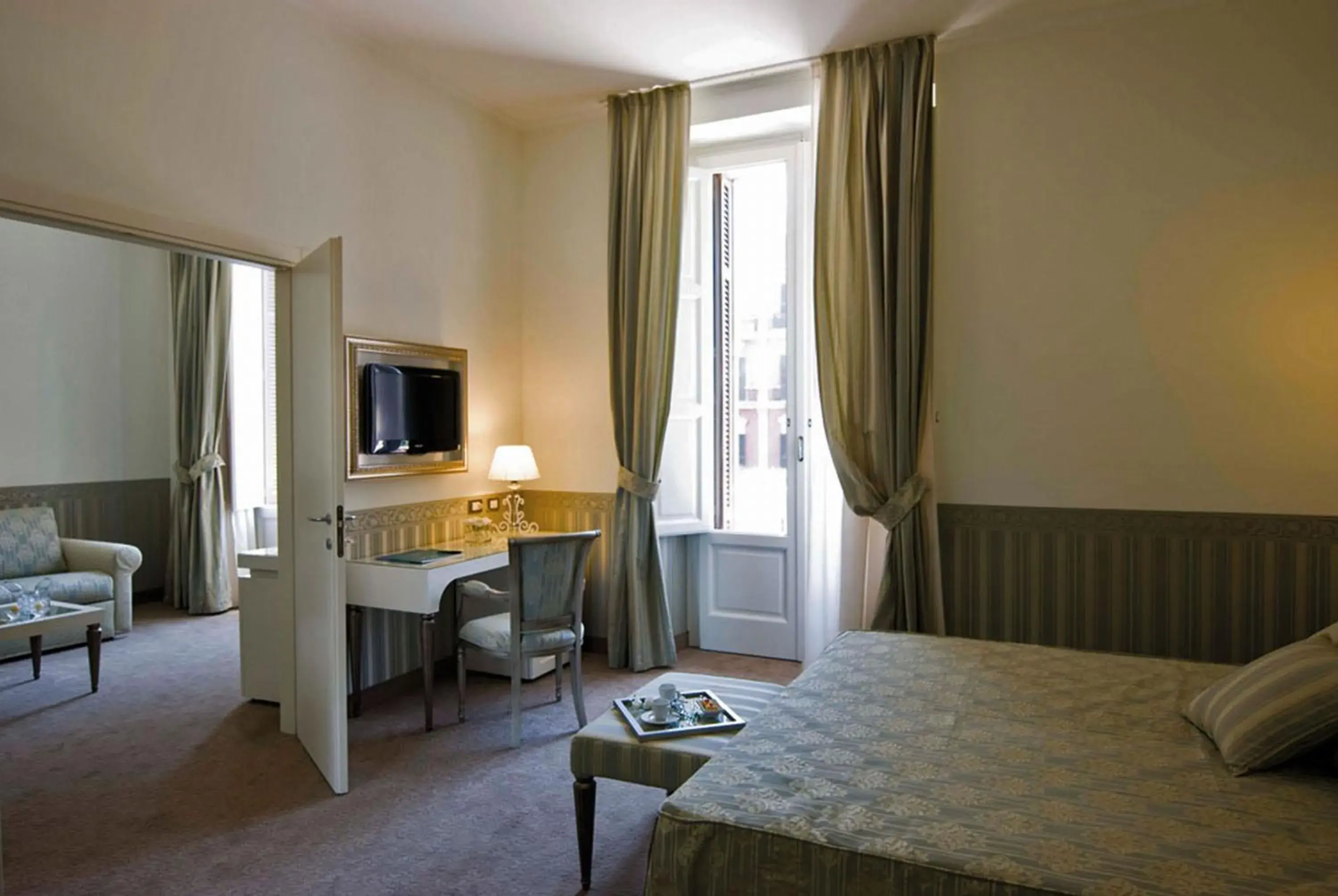 Junior Suite in JR Hotels Oriente Bari Junior Suite in JR Hotels Oriente Bari